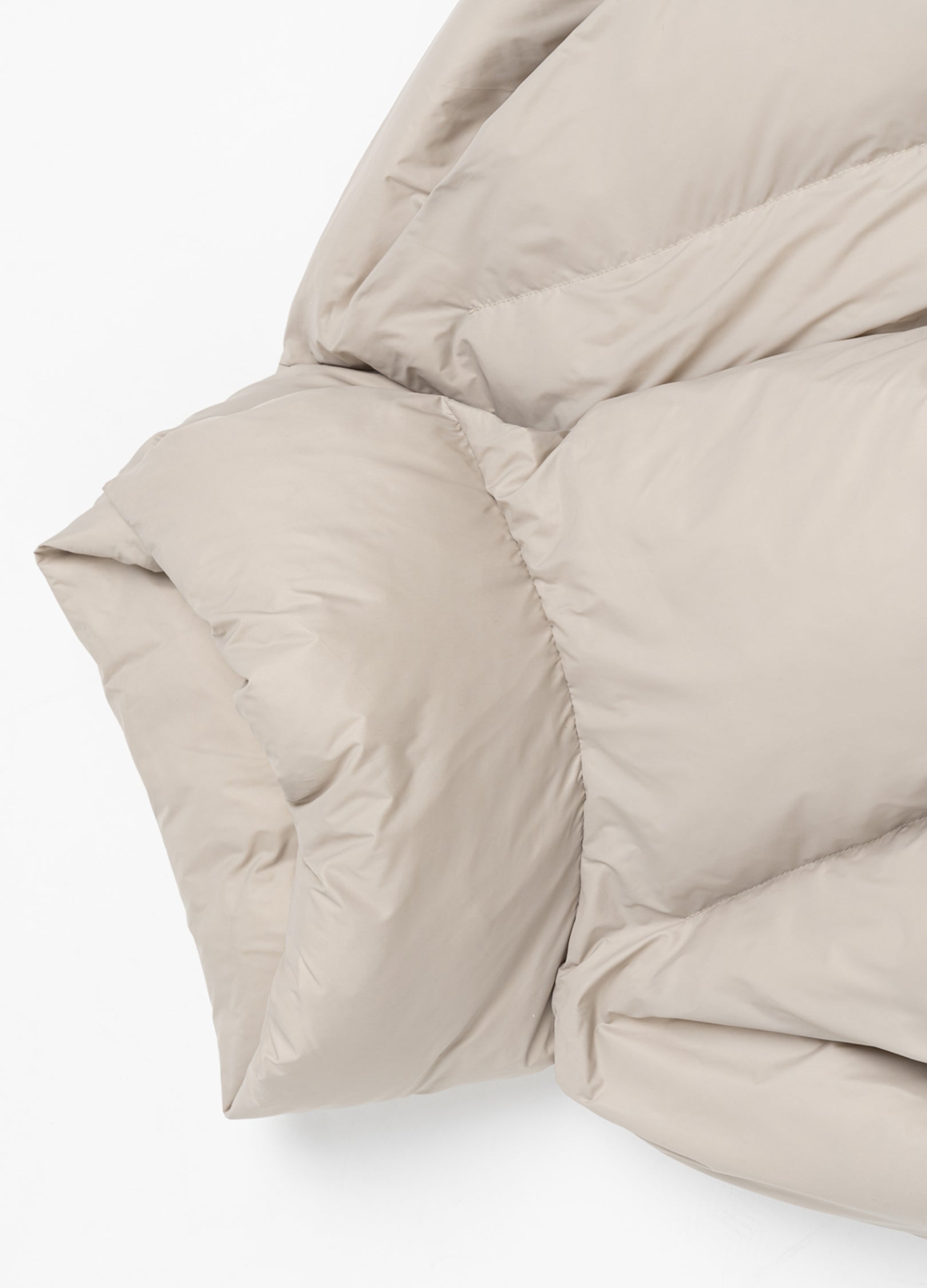 Giacca in piumino con patta diagonale 23FW