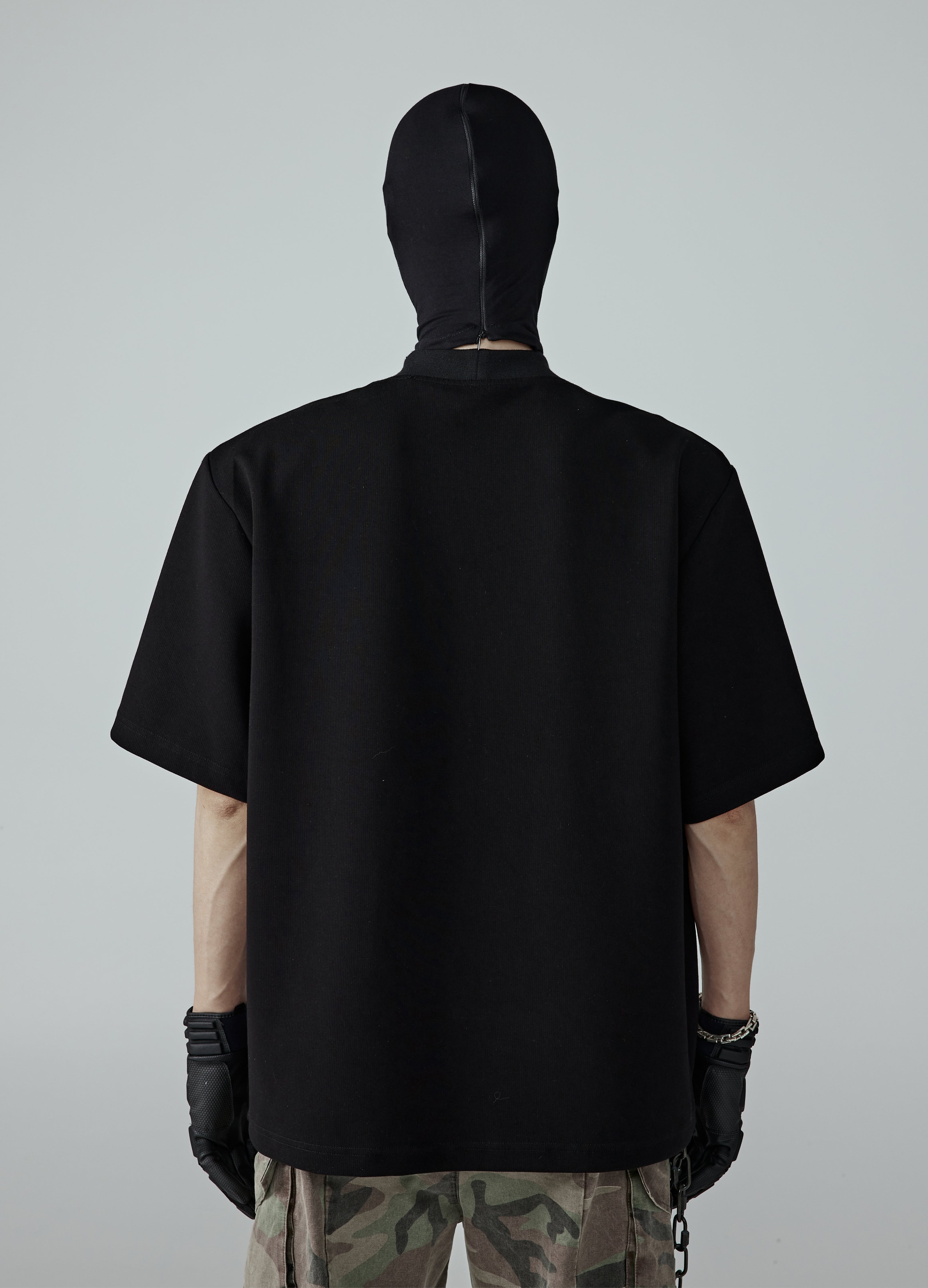 Maglietta con scollo a V e spalline staccabili 24SS