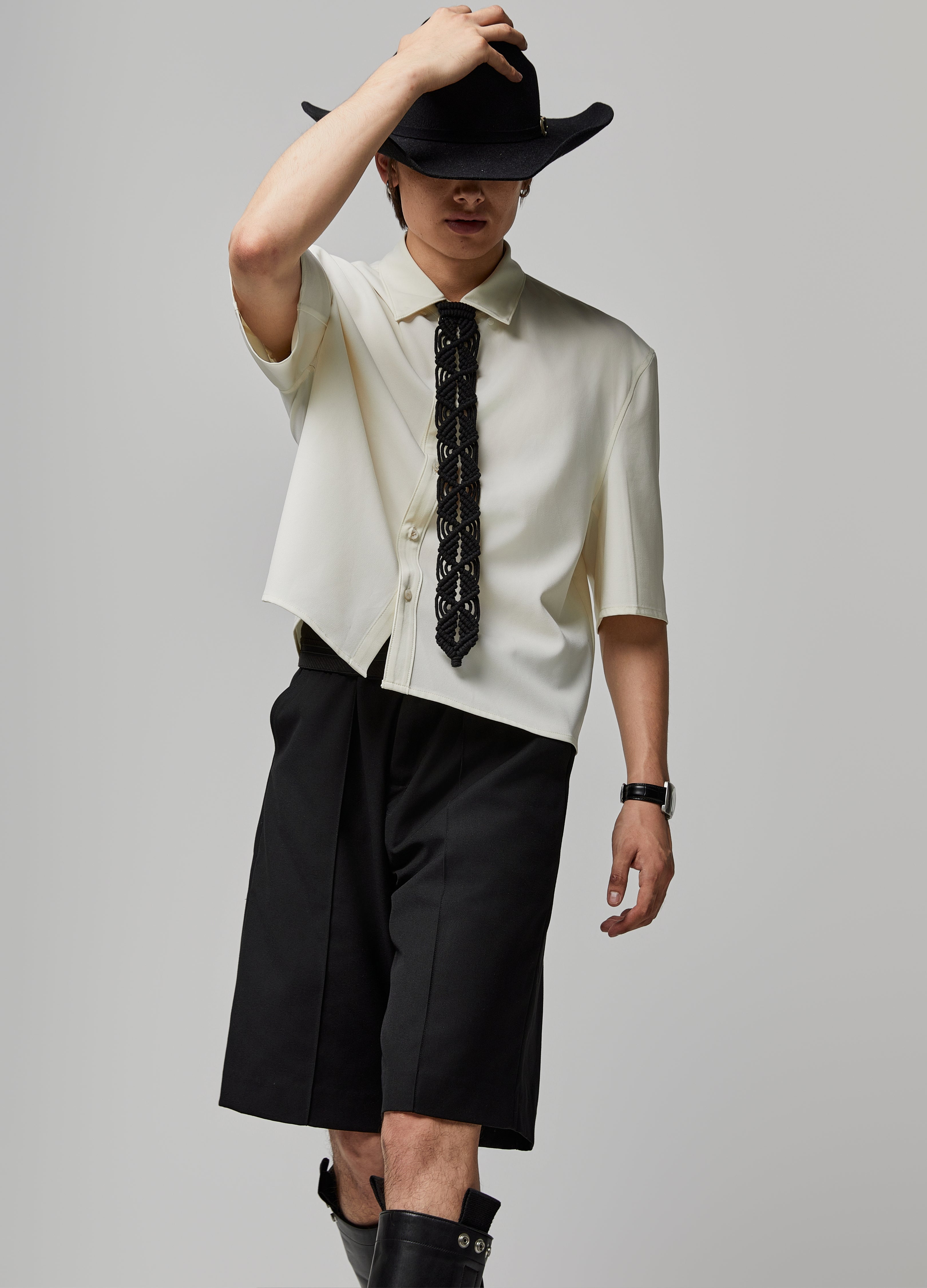 Camicia minimalista tipo H 24SS