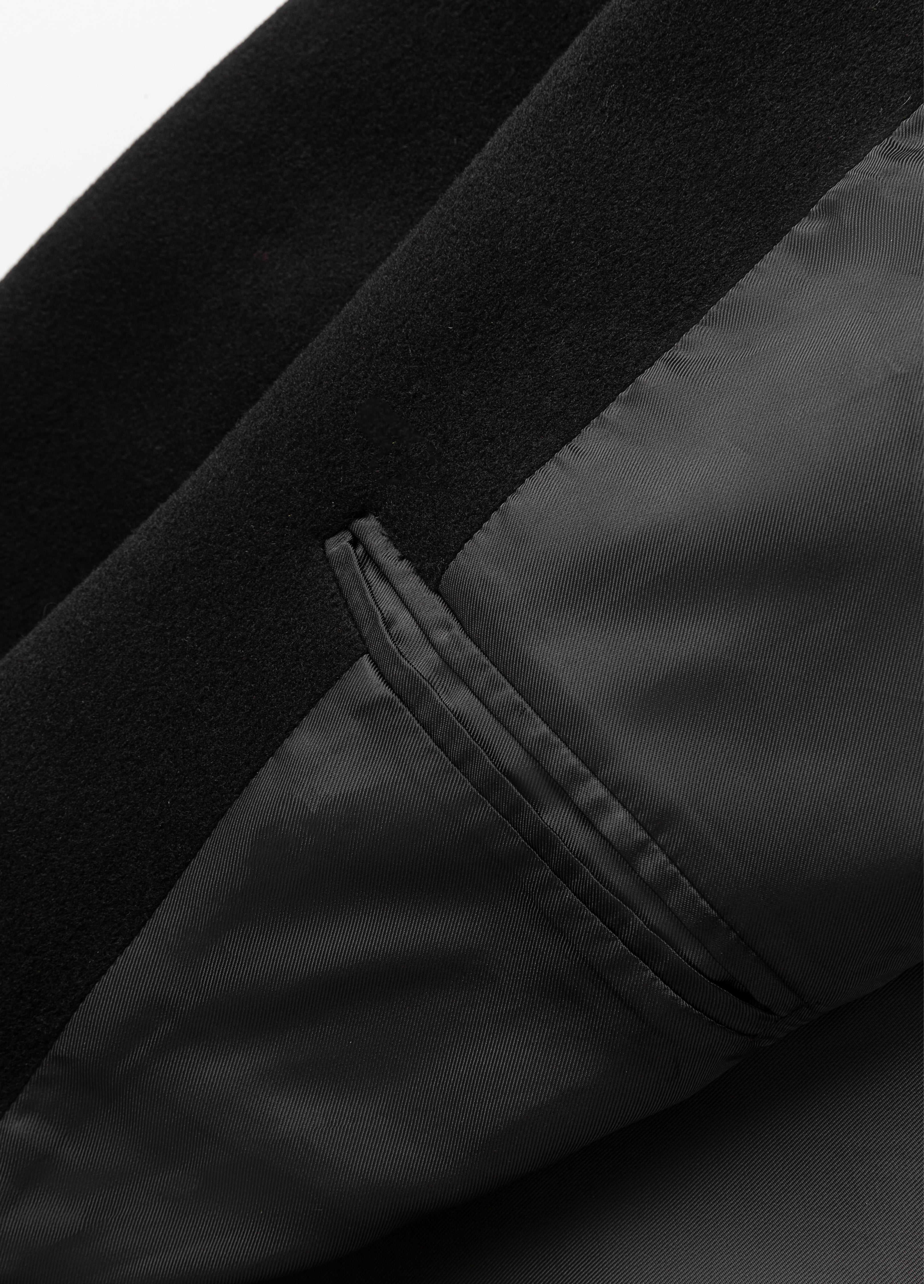 DP PARADIS 23AW "VAMPIRE" Cappotto con rivetti bifacciali