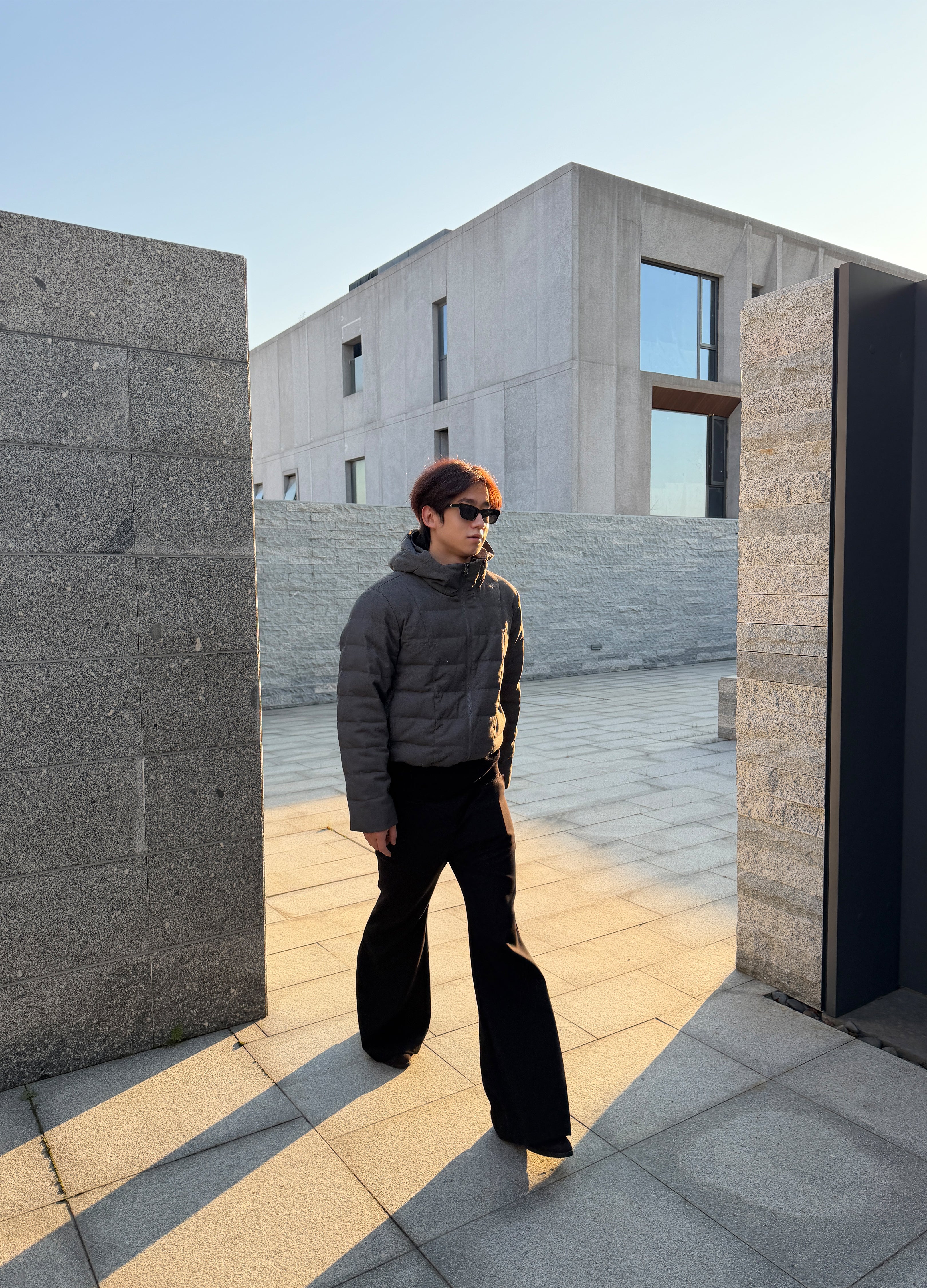 DEKONSTRUKTIONIERTER BLAZER MIT SPITZREVERS