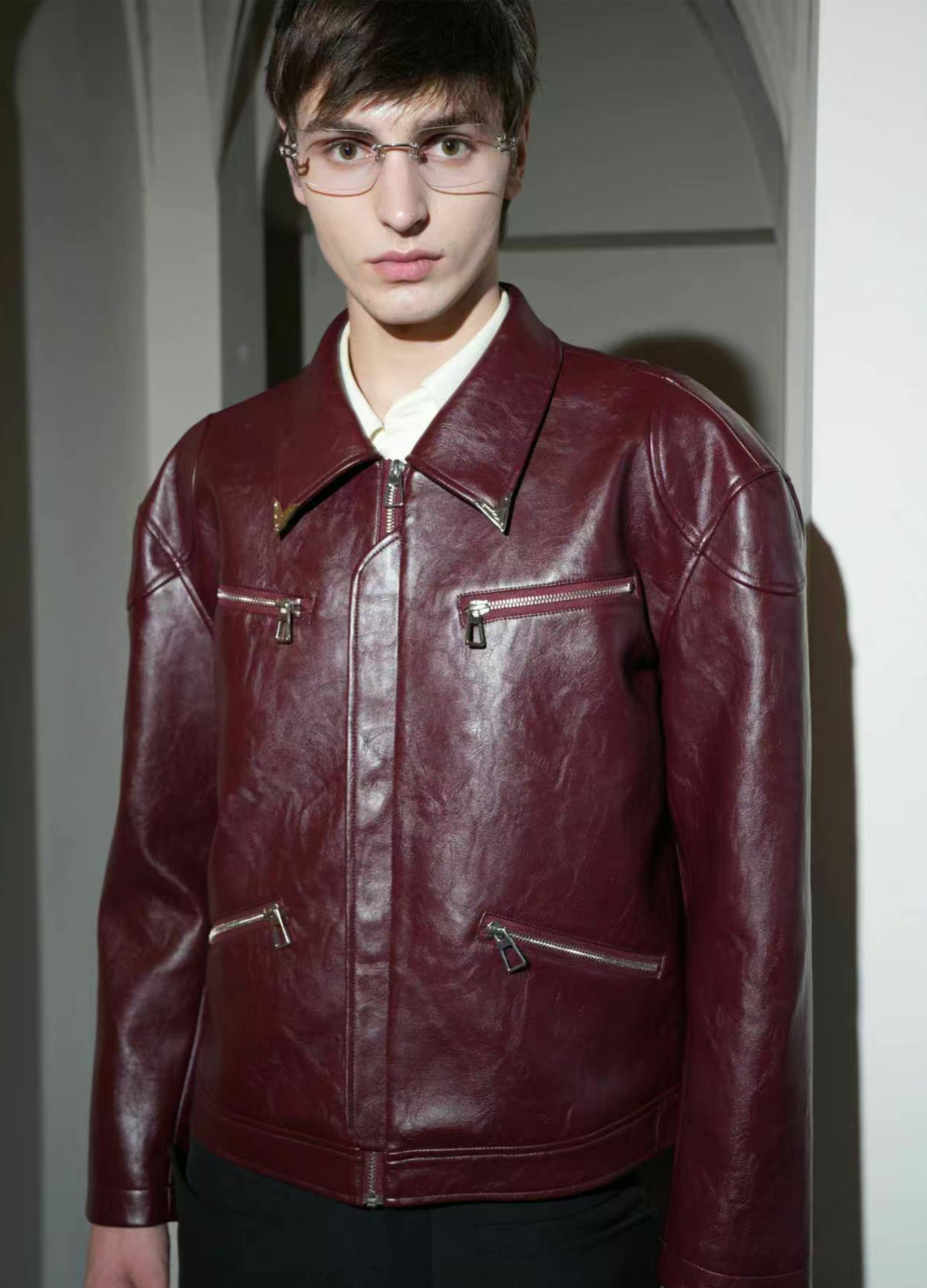 DEKONSTRUKTIONIERTER BLAZER MIT SPITZREVERS