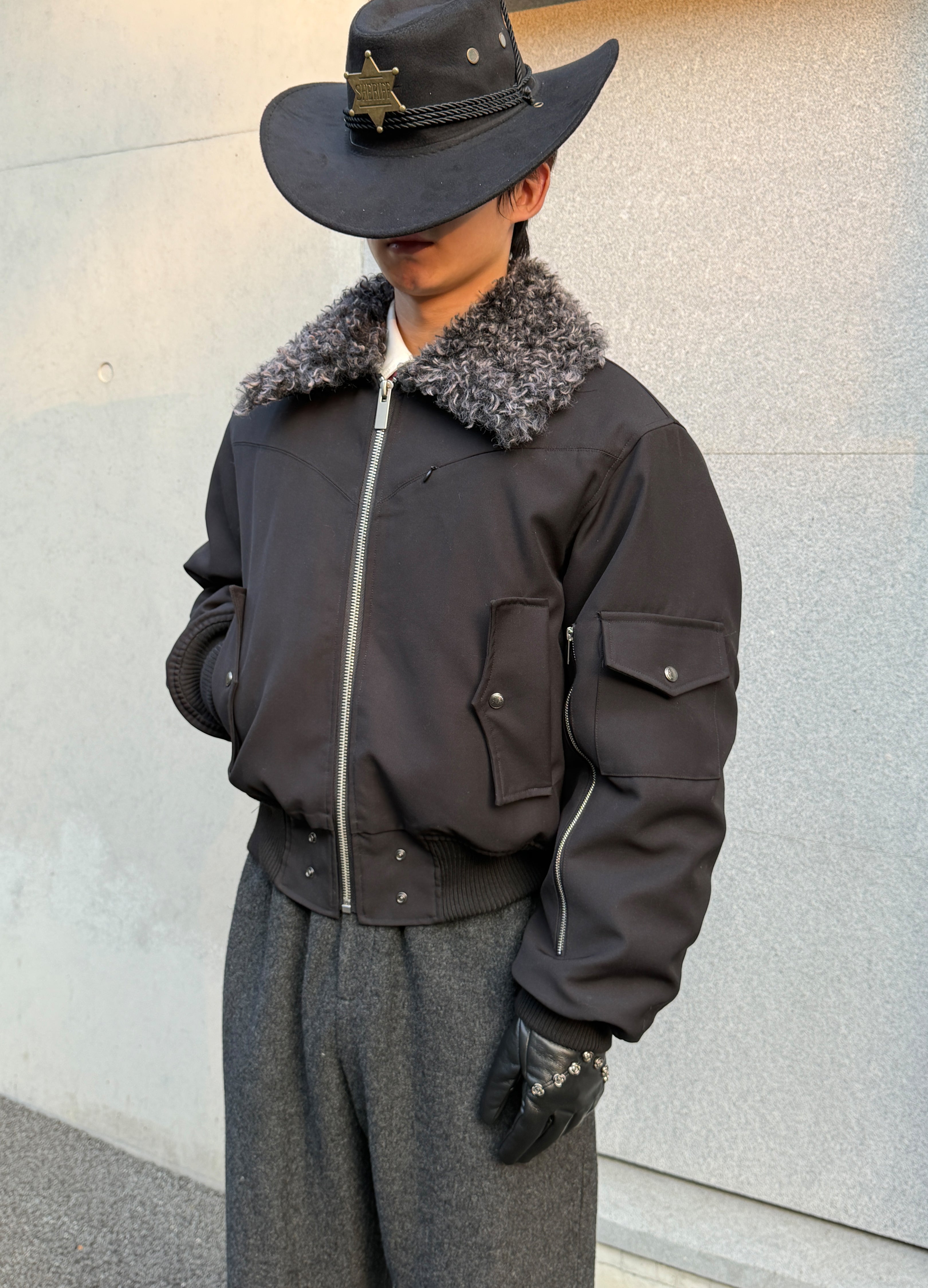 DEKONSTRUKTIONIERTER BLAZER MIT SPITZREVERS