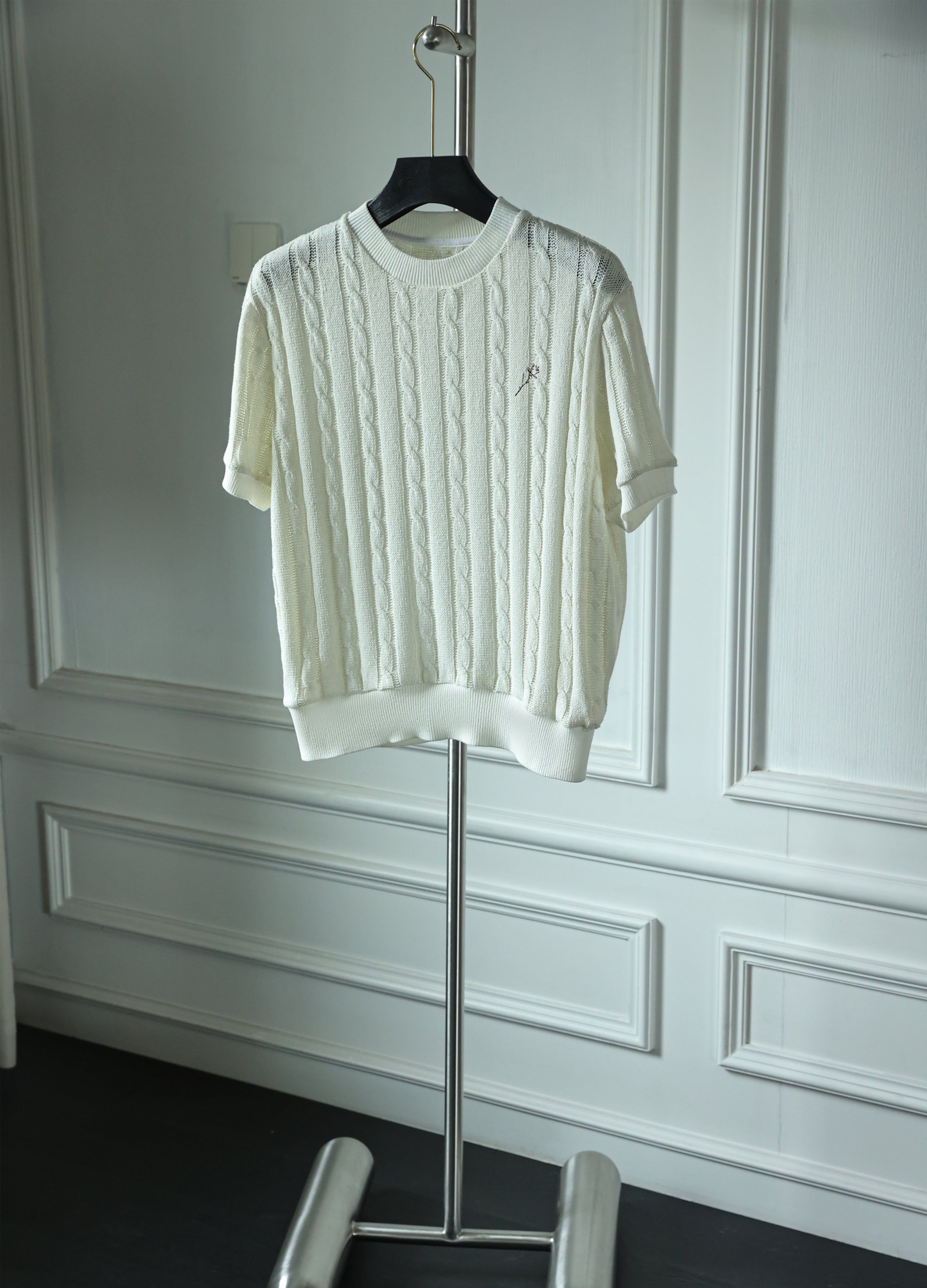 T-SHIRT CON RICAMO ROSA HERITAGE 25SS