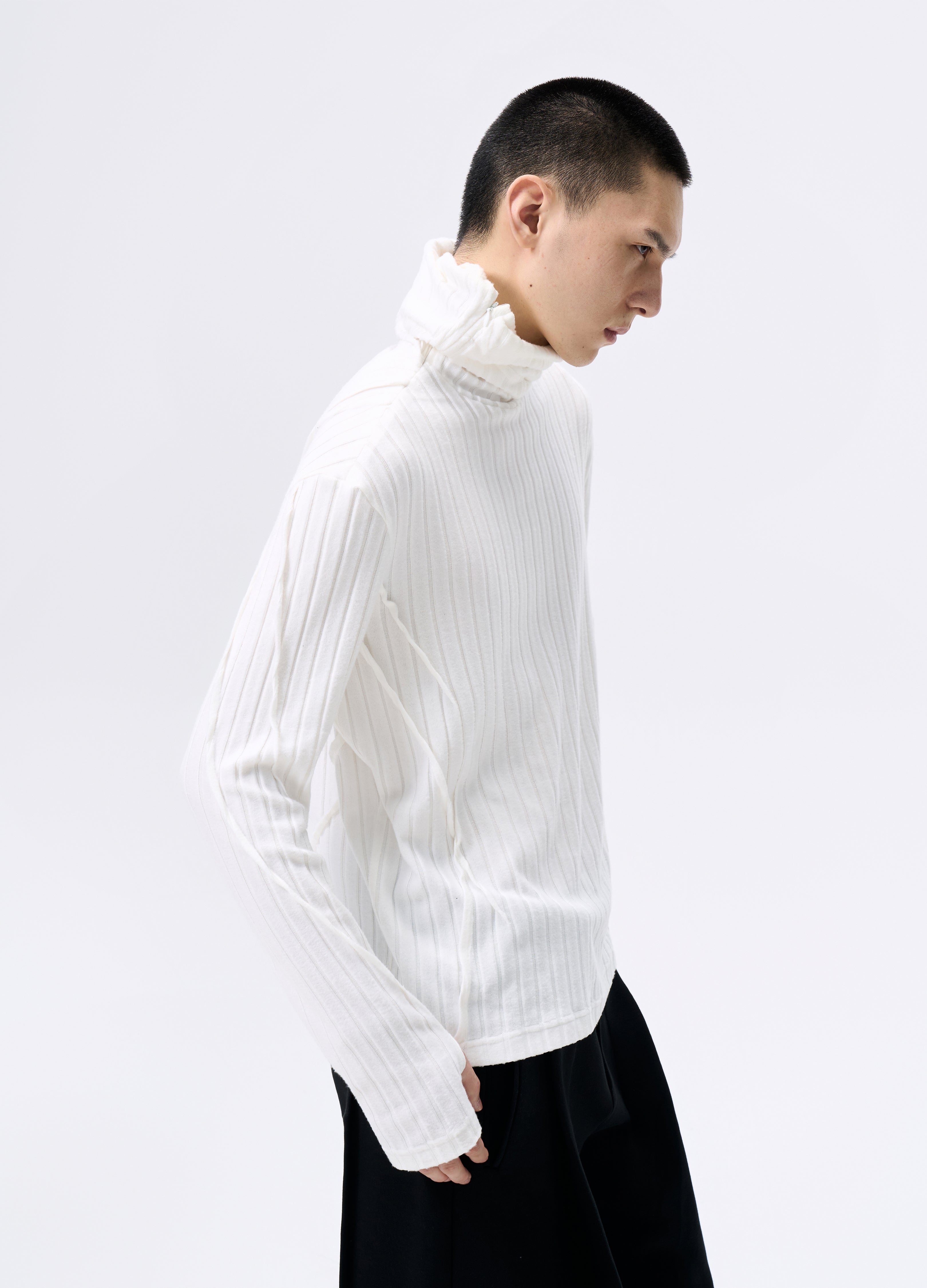 FELPA CON CAPPUCCIO IN MAGLIA A RIGHE MASCHERA 25FW