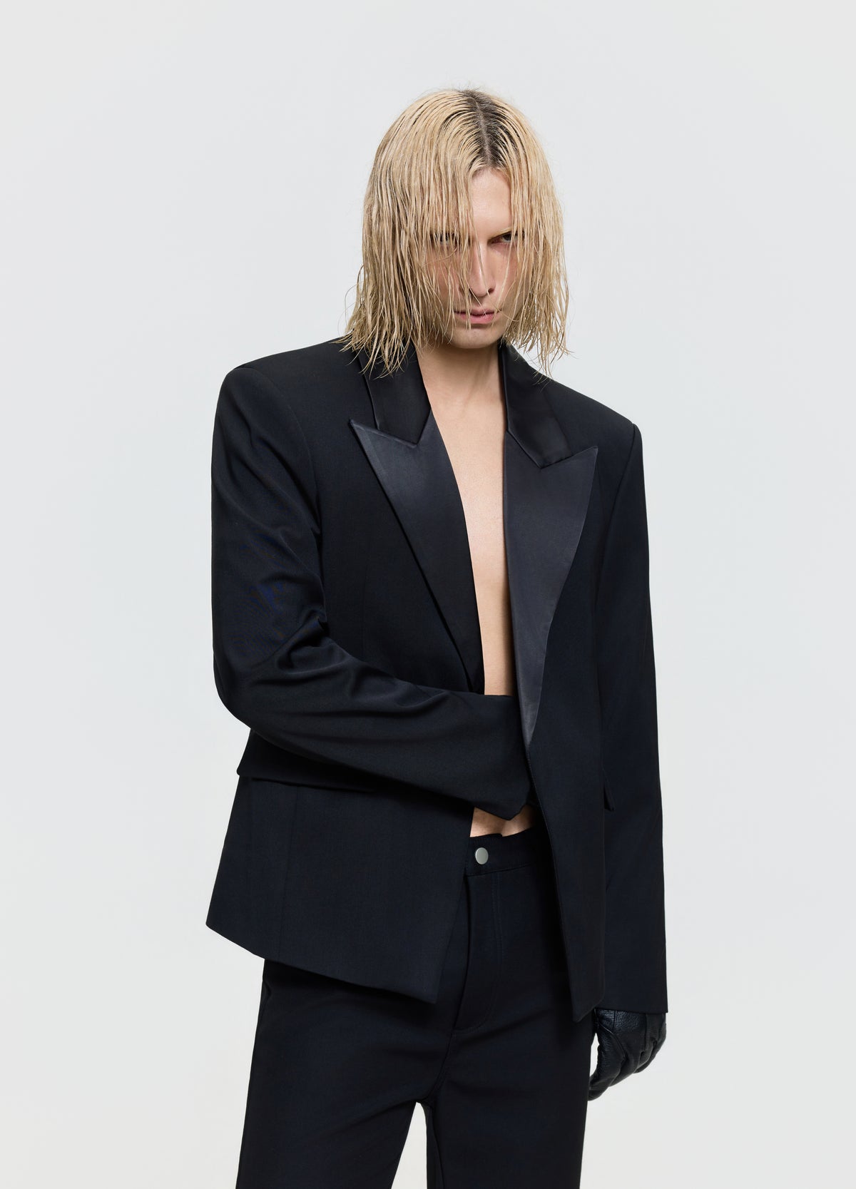 FRKM SCD 26FW black contrast peak-lapel blazer — product view 7
