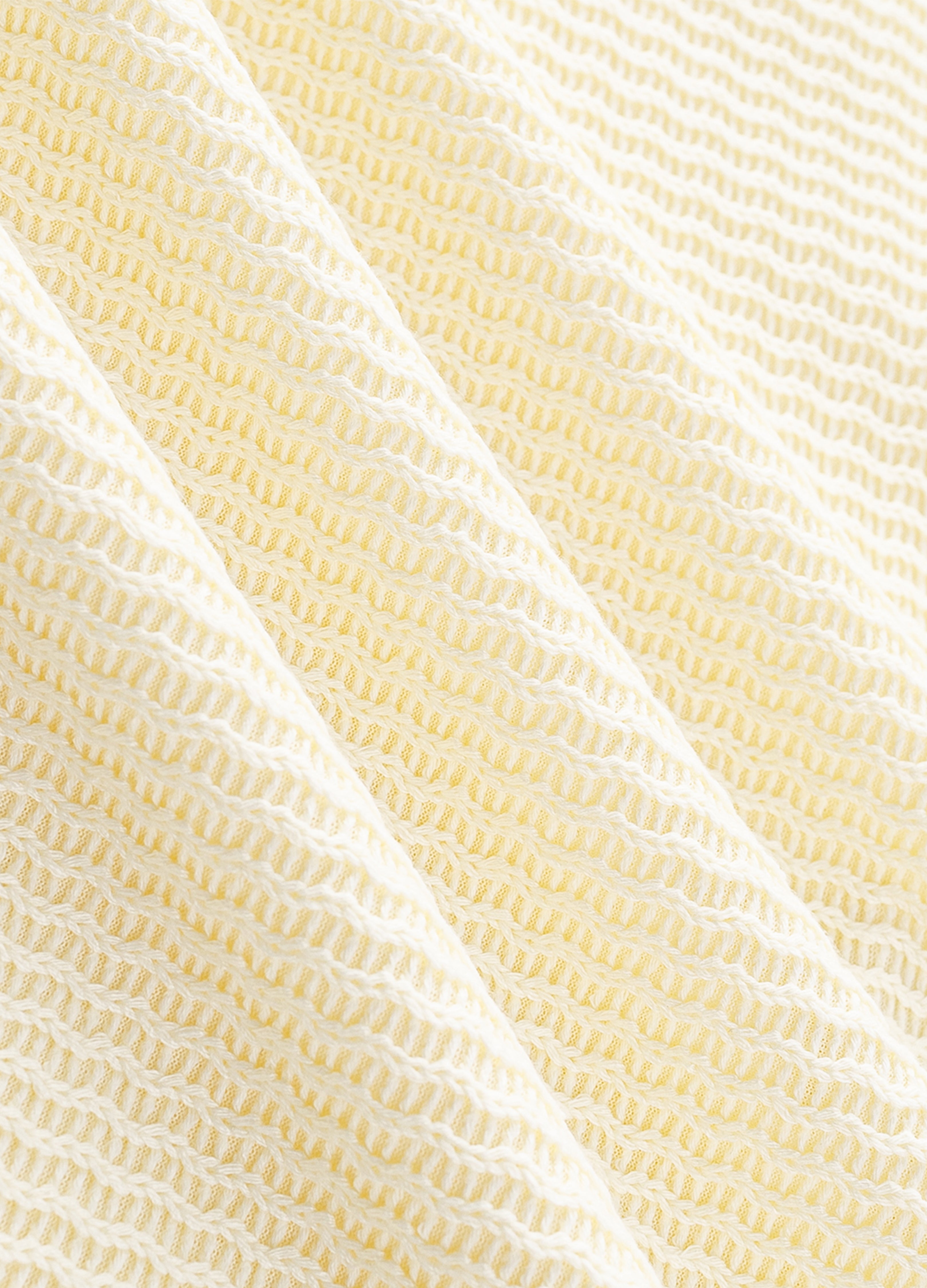 POLO JACQUARD CON SCOLLO A V 25SS