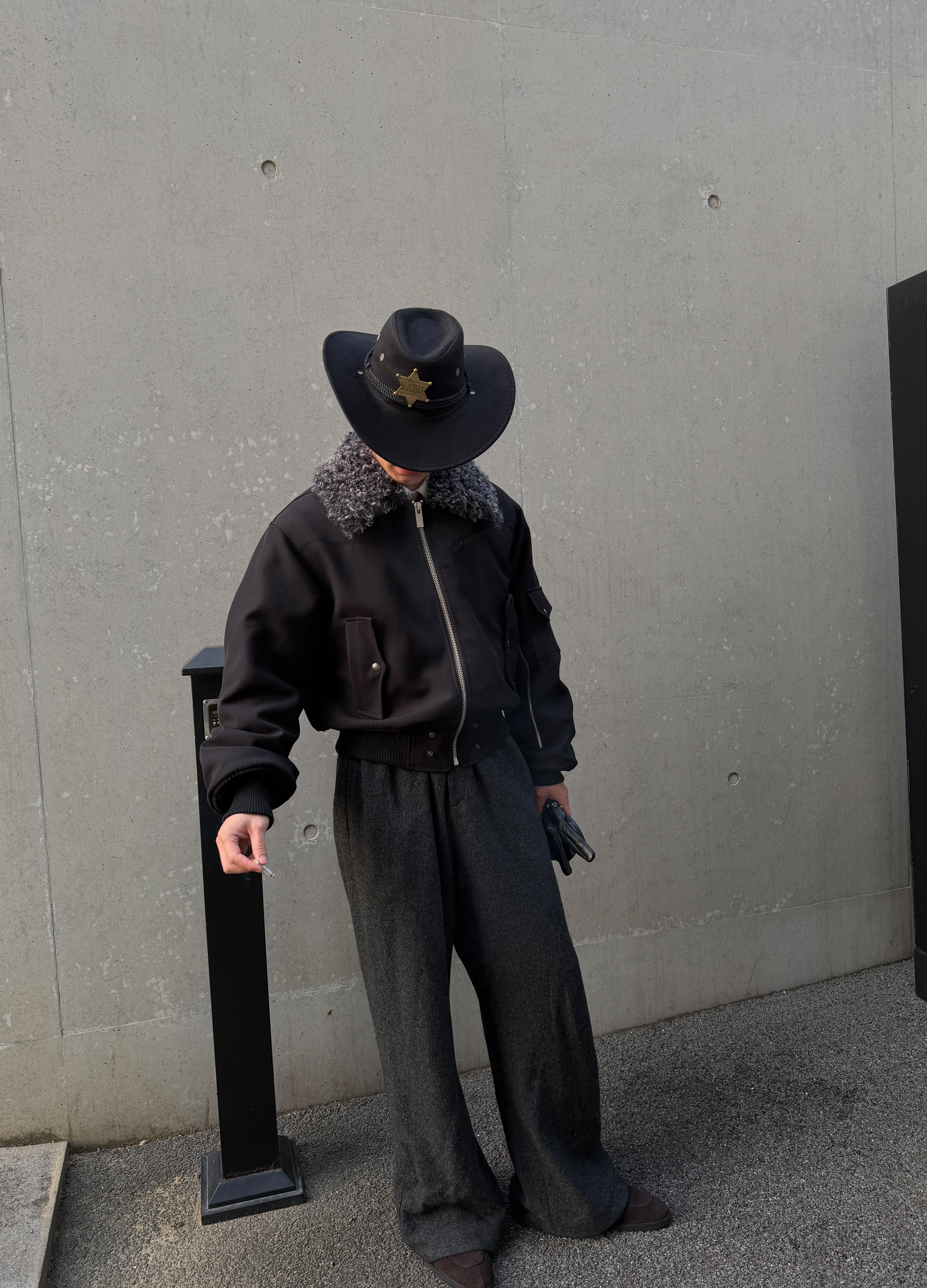 DEKONSTRUKTIONIERTER BLAZER MIT SPITZREVERS