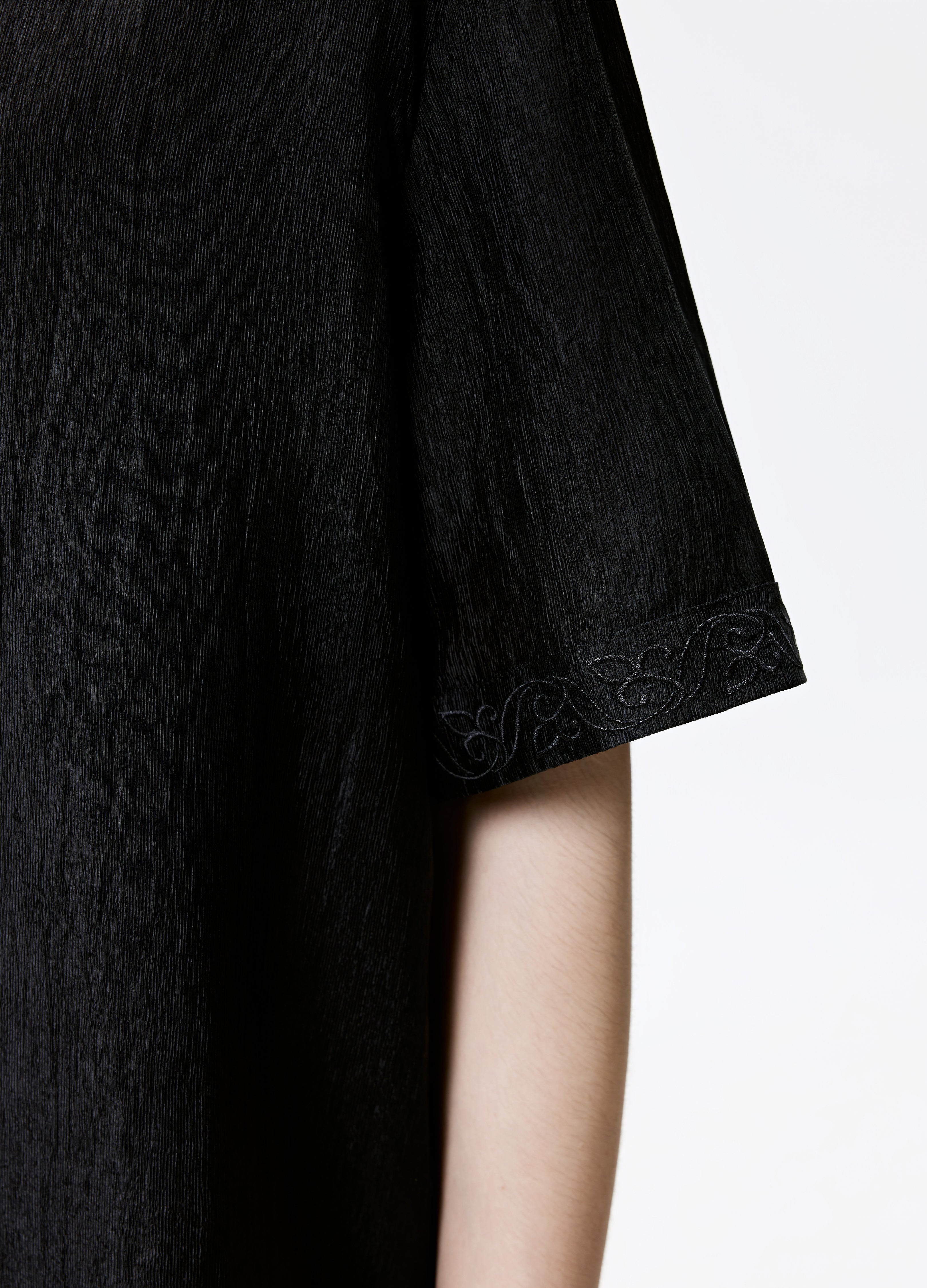 CAMICIA LUCIDA CON TEXTURE NERA BIANCA 25SS