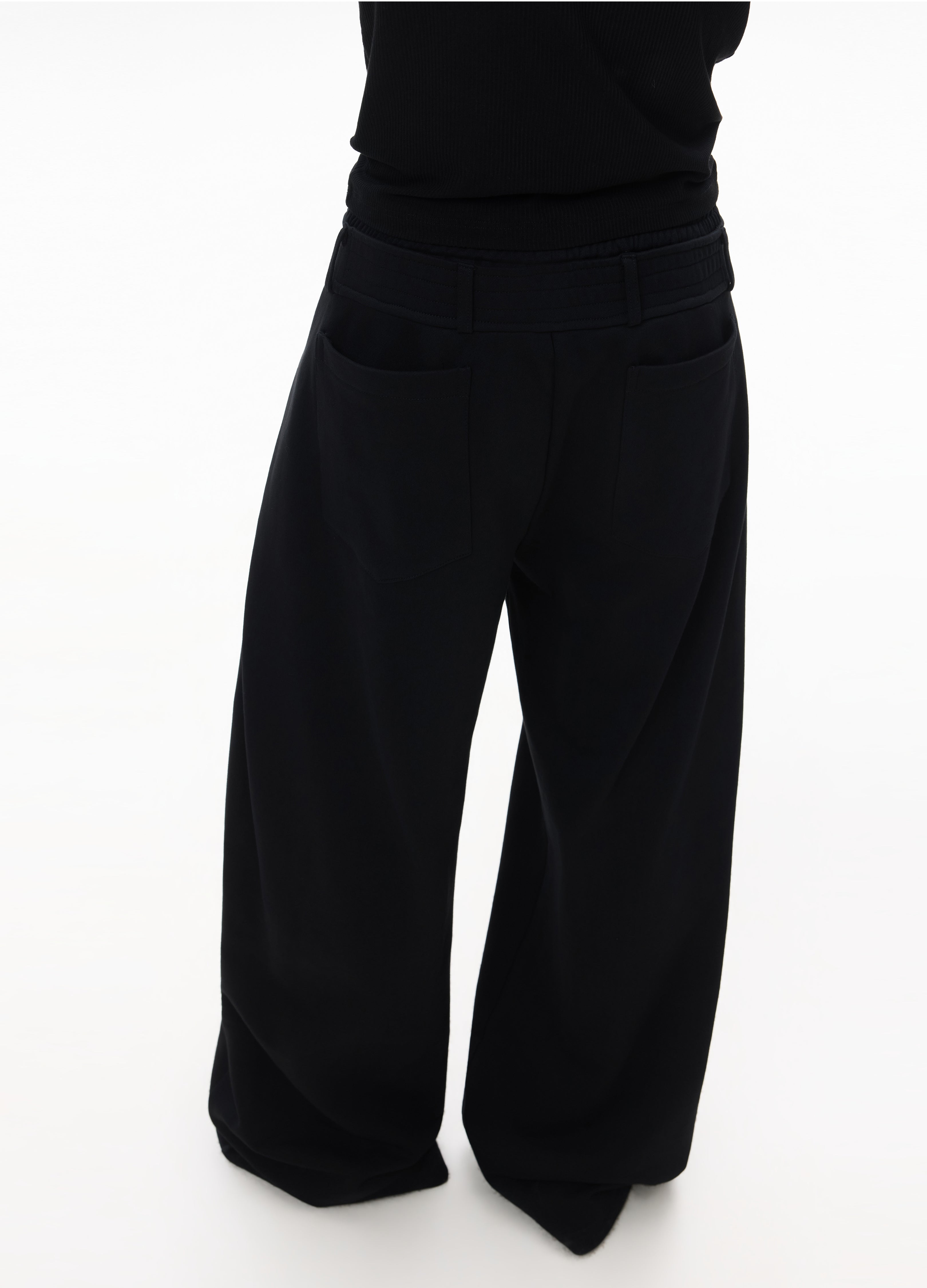 25FW BANANENSCHNITT WEITE HOSEN