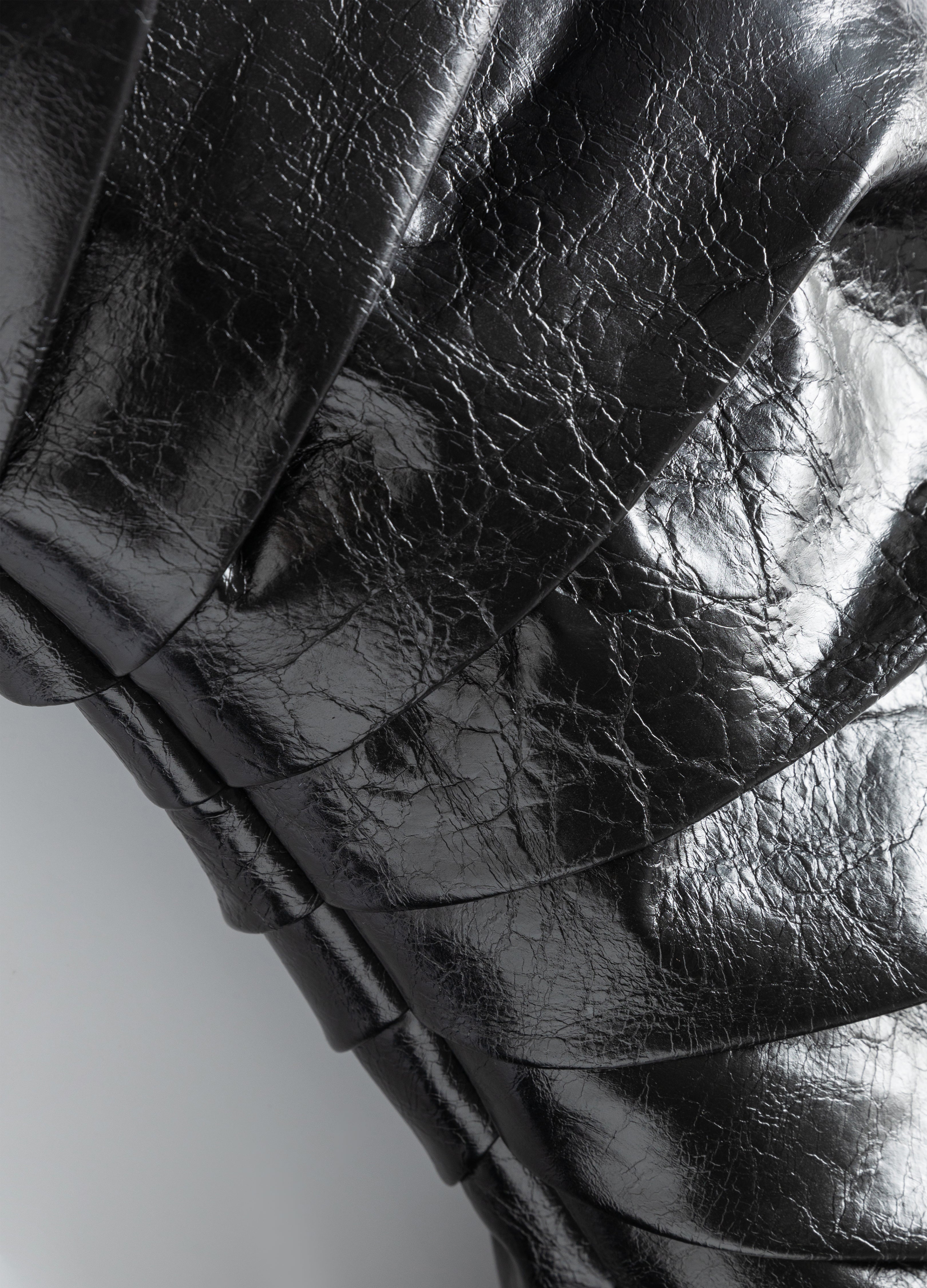 GIACCA IMBOTTITA IN PELLE PLISSETTATA 25FW