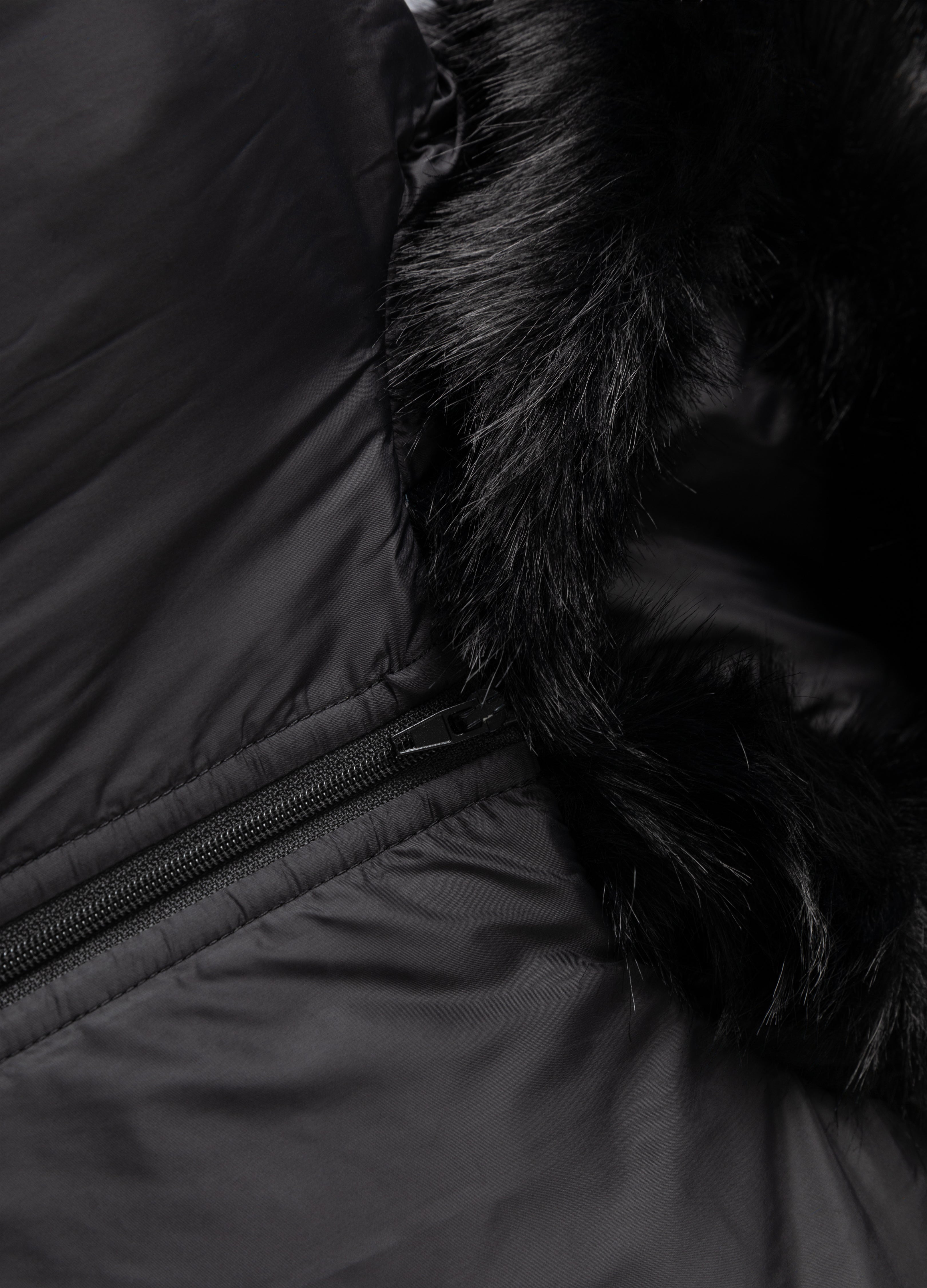 25FW FUR HOODED PUFFER JACKET