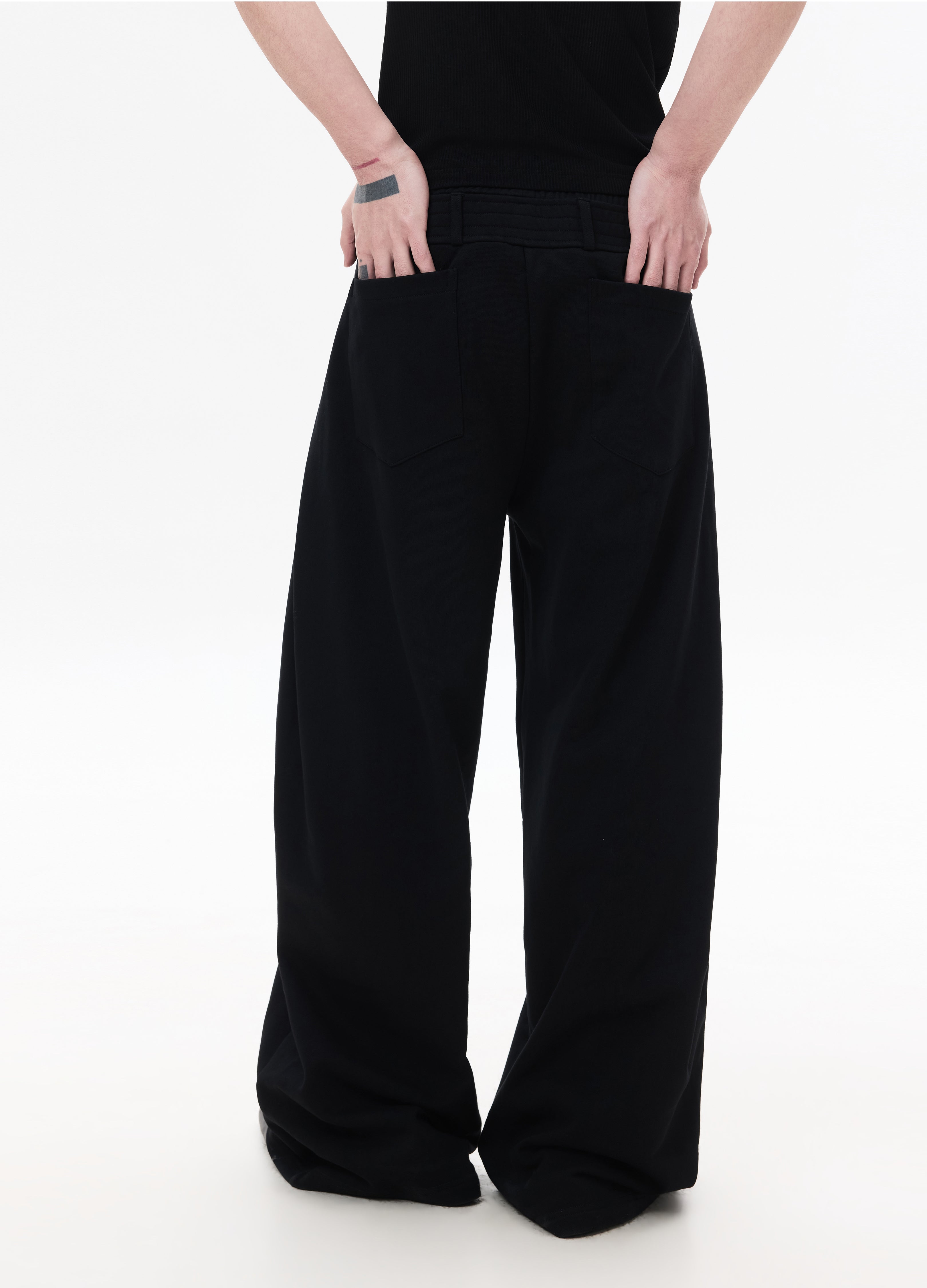 25FW BANANENSCHNITT WEITE HOSEN