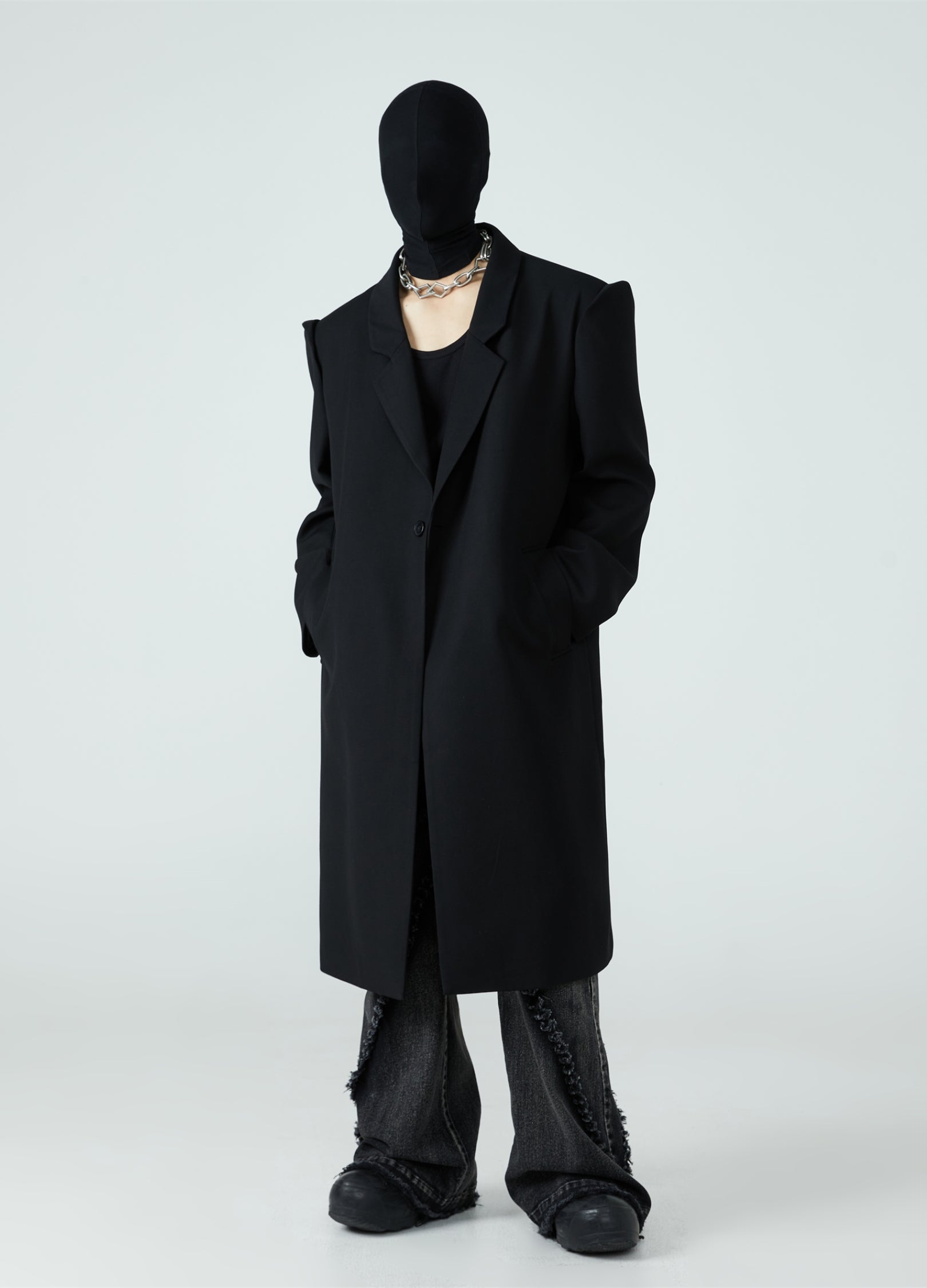 23FW Pad Shoulder Windbreaker Coat