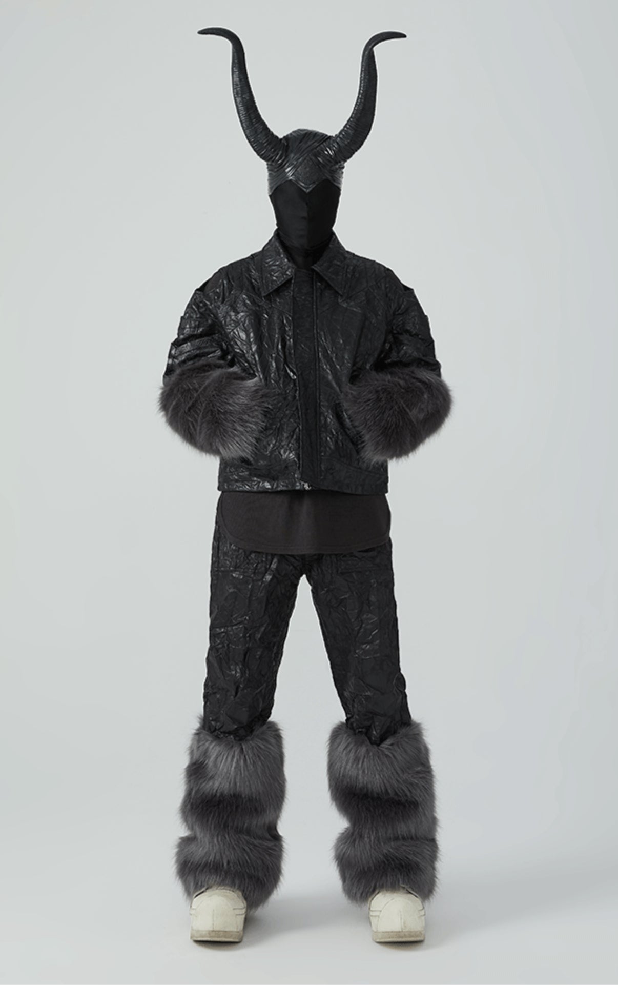 Completo Nightshade 22SS: pantaloni drappeggiati Vulpine