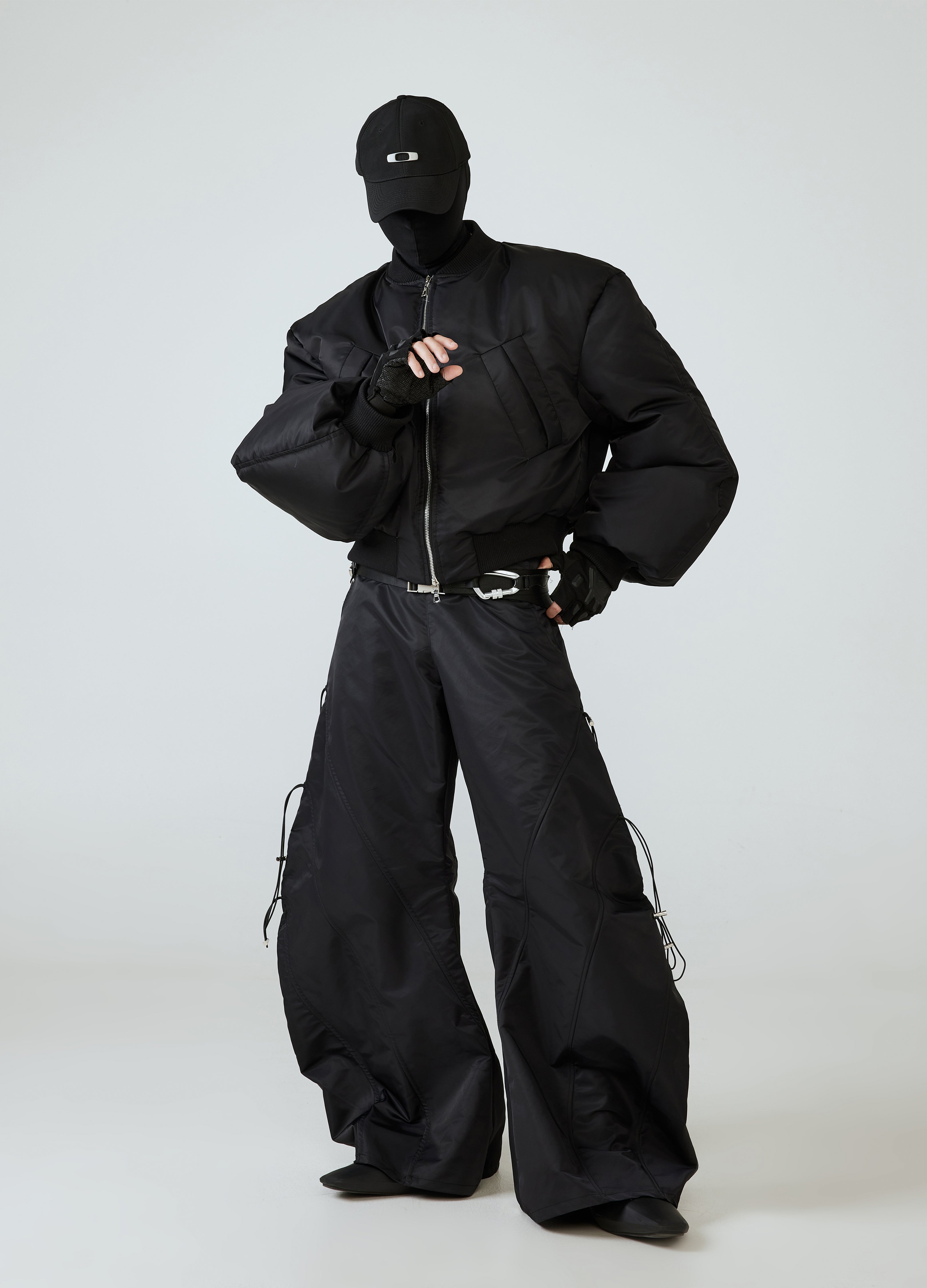 GIACCA IMBOTTITA CON MANICHE A FALCE 24FW