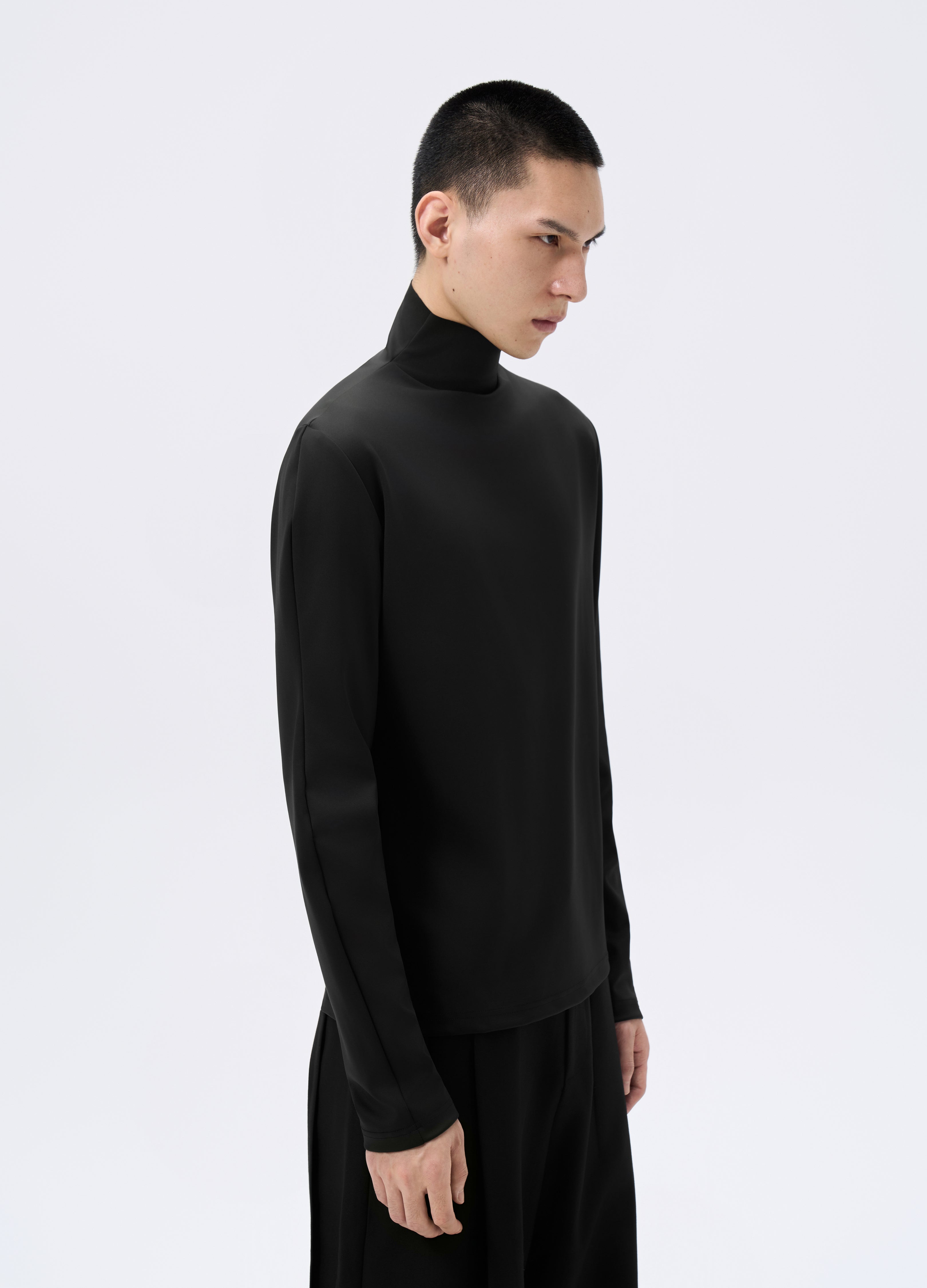 T-shirt aderente a collo alto 25FW