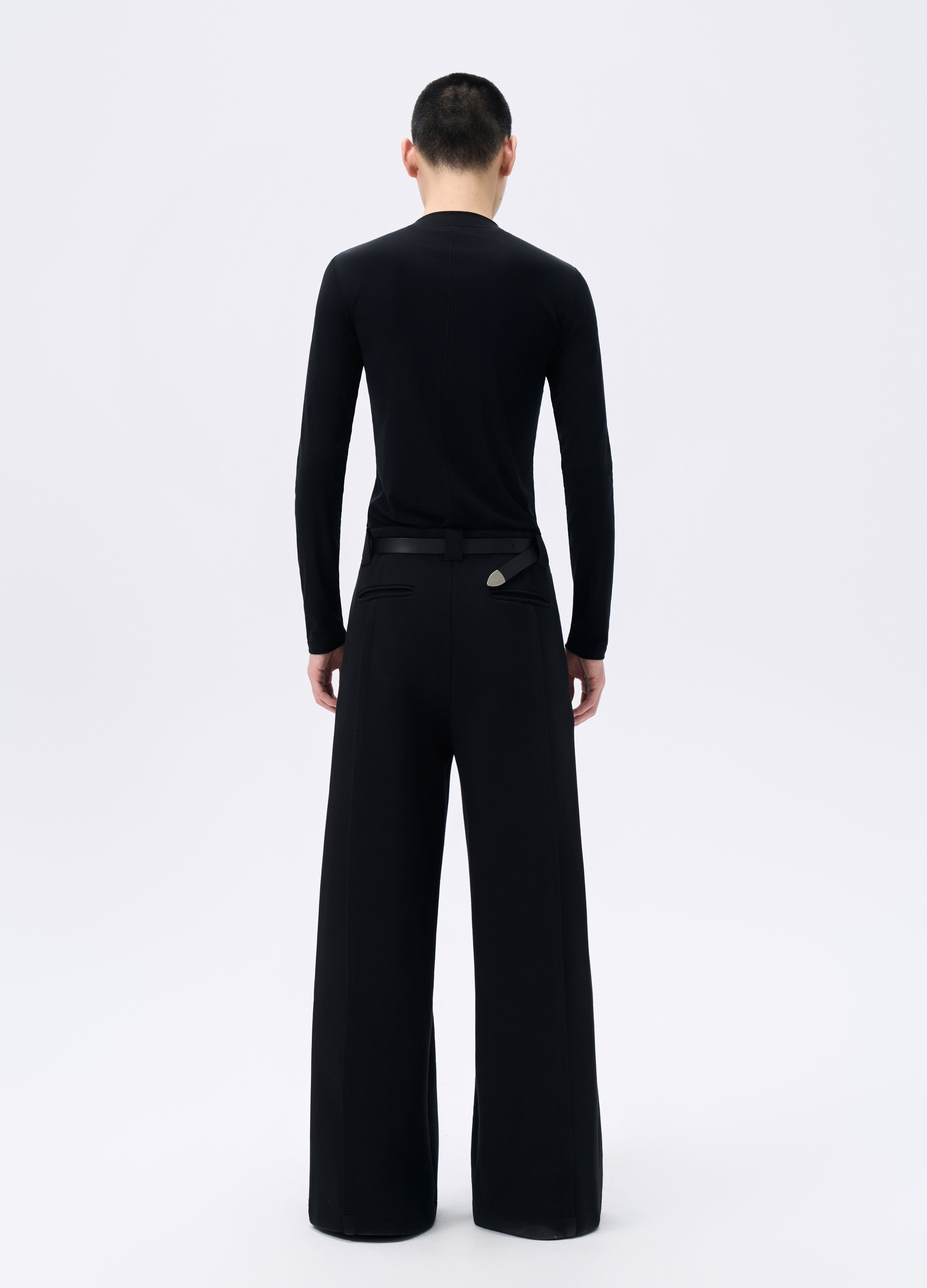 25FW INTIMO IN LANA NERA