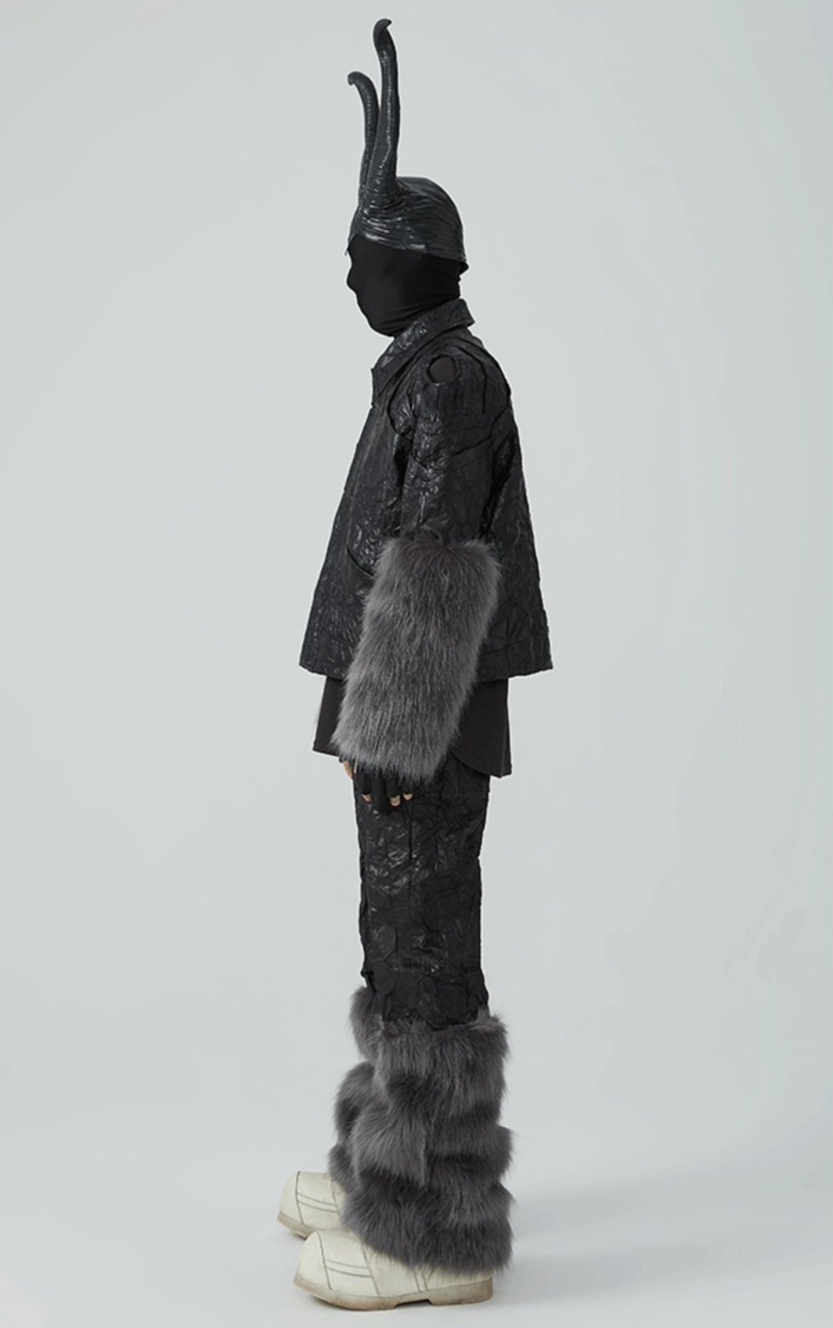 Completo Nightshade 22SS: pantaloni drappeggiati Vulpine