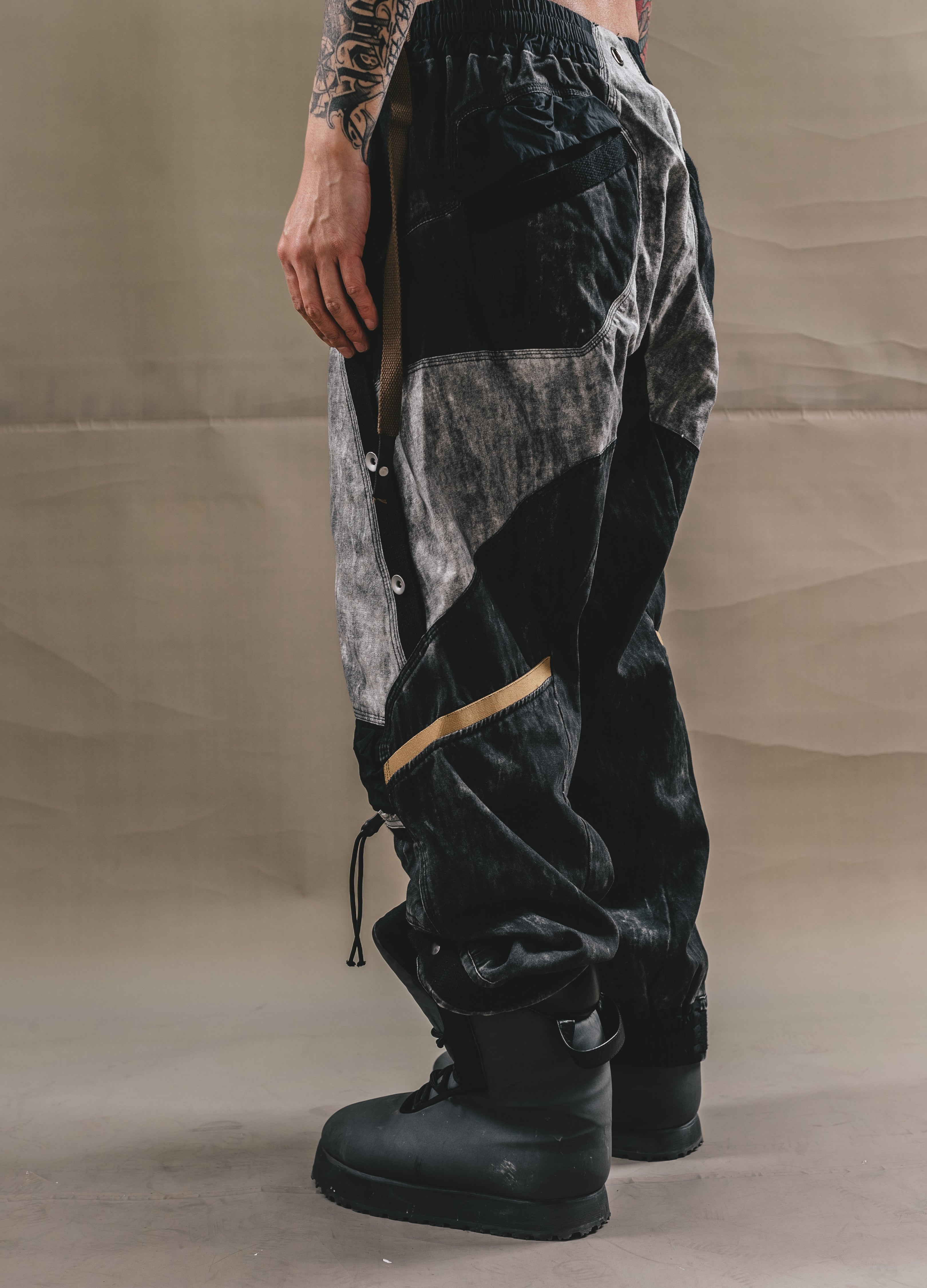 Pantaloni cargo Urban Commando