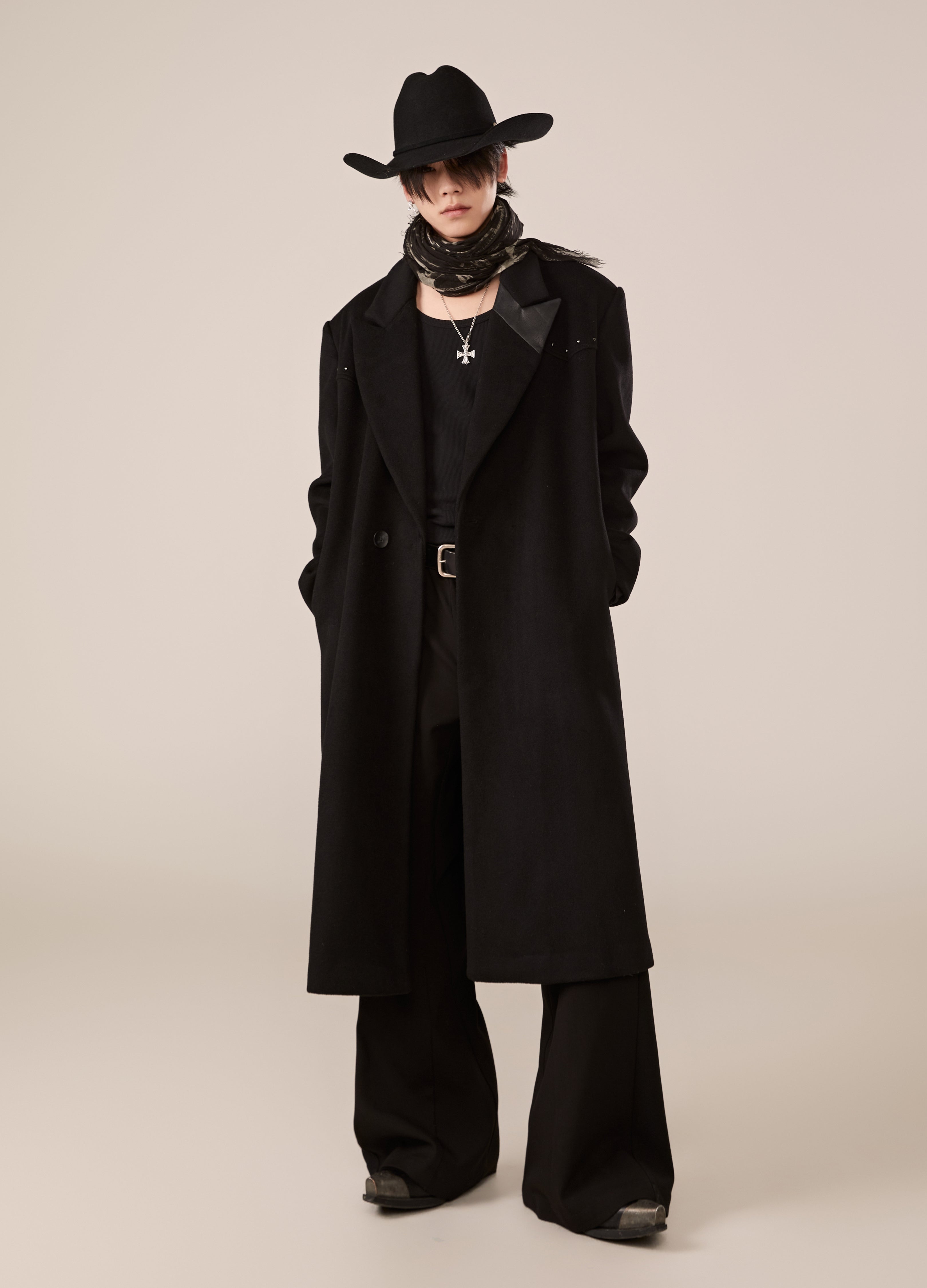 DP PARADIS 23AW "VAMPIRE" Cappotto con rivetti bifacciali