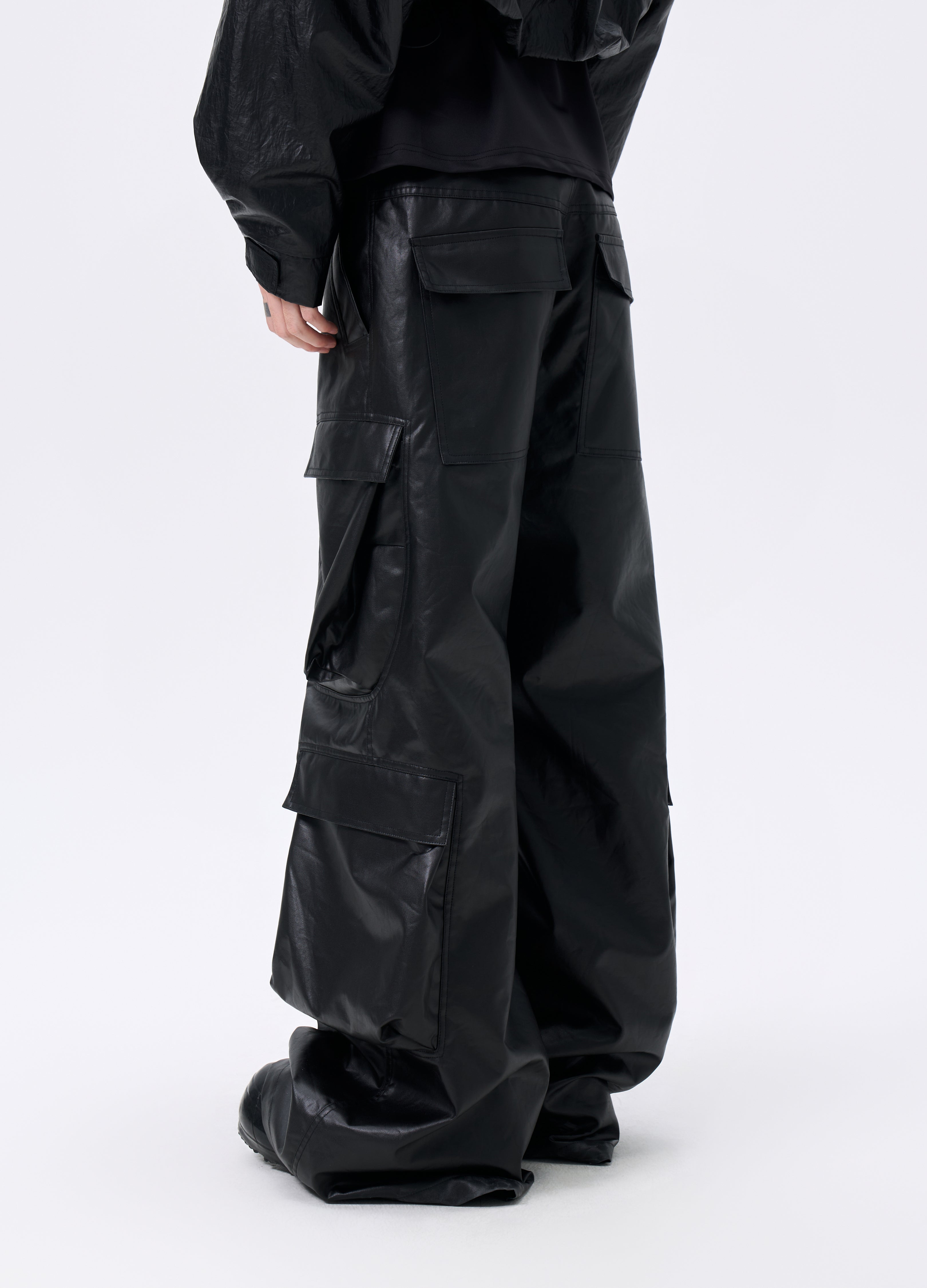 25FW COATED MULTI-CARGO PANTS