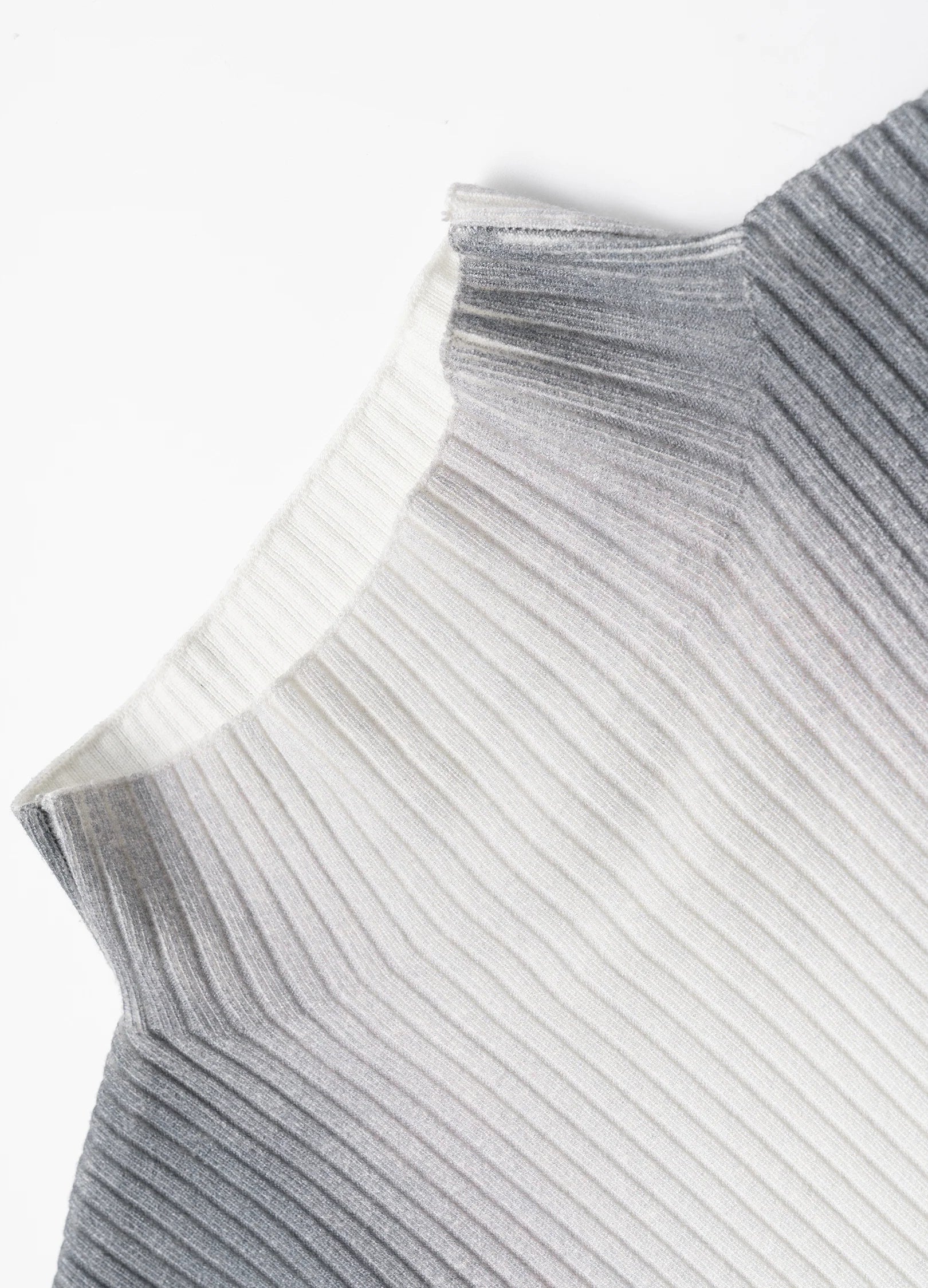 Maglione lavorato a maglia con logo Ashen Embrace 22FW