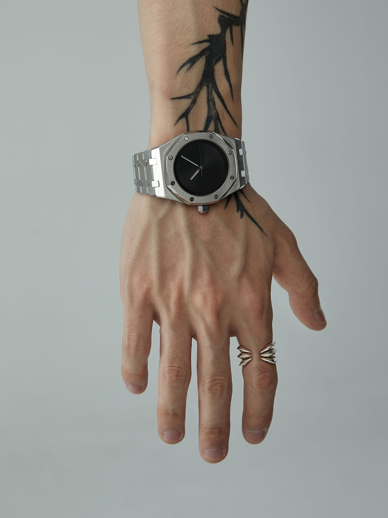 Orologio in acciaio senza tempo 22SS