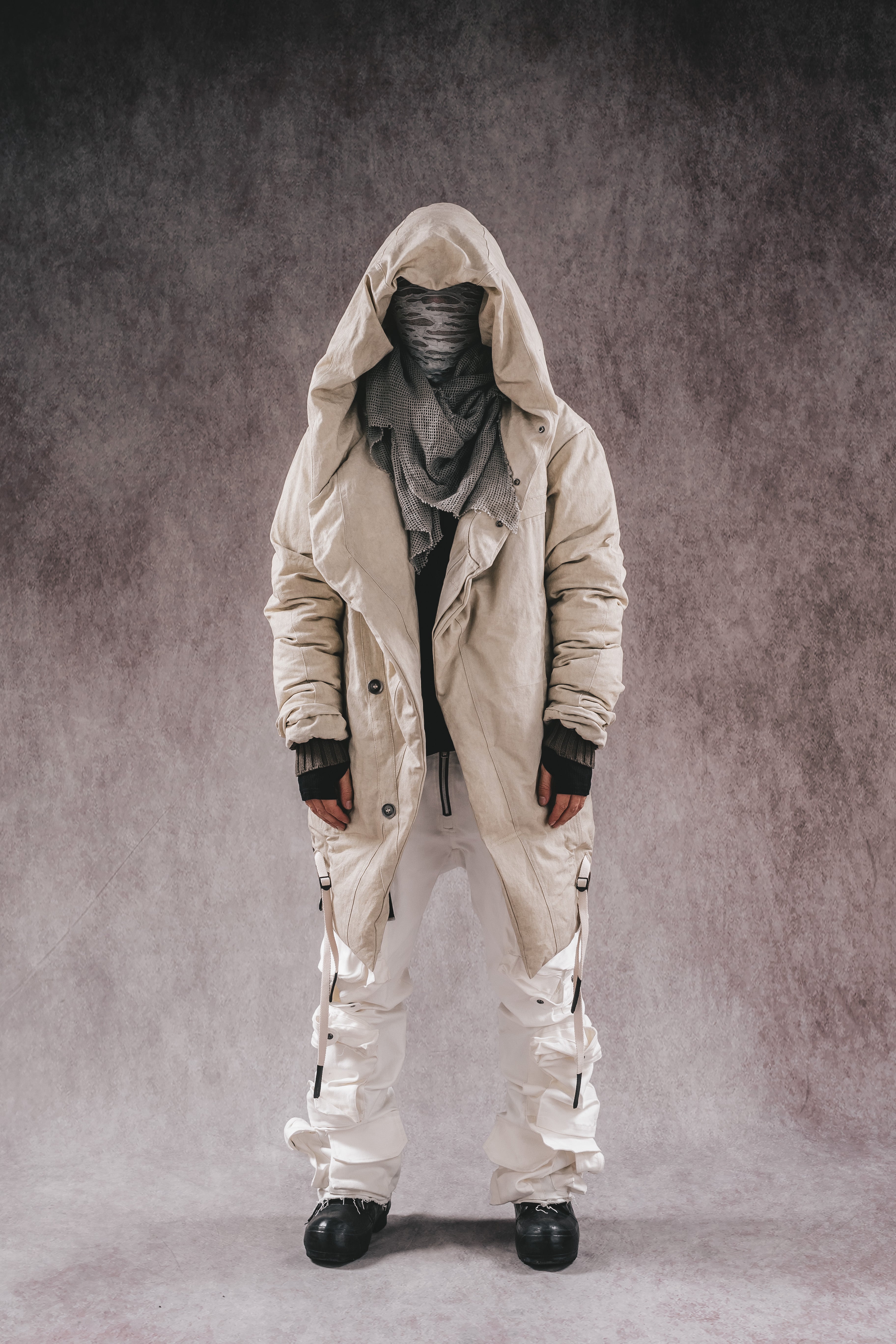 FELPA CON CAPPUCCIO IMBOTTITA DRKLEI ICEFIELD WIZARD