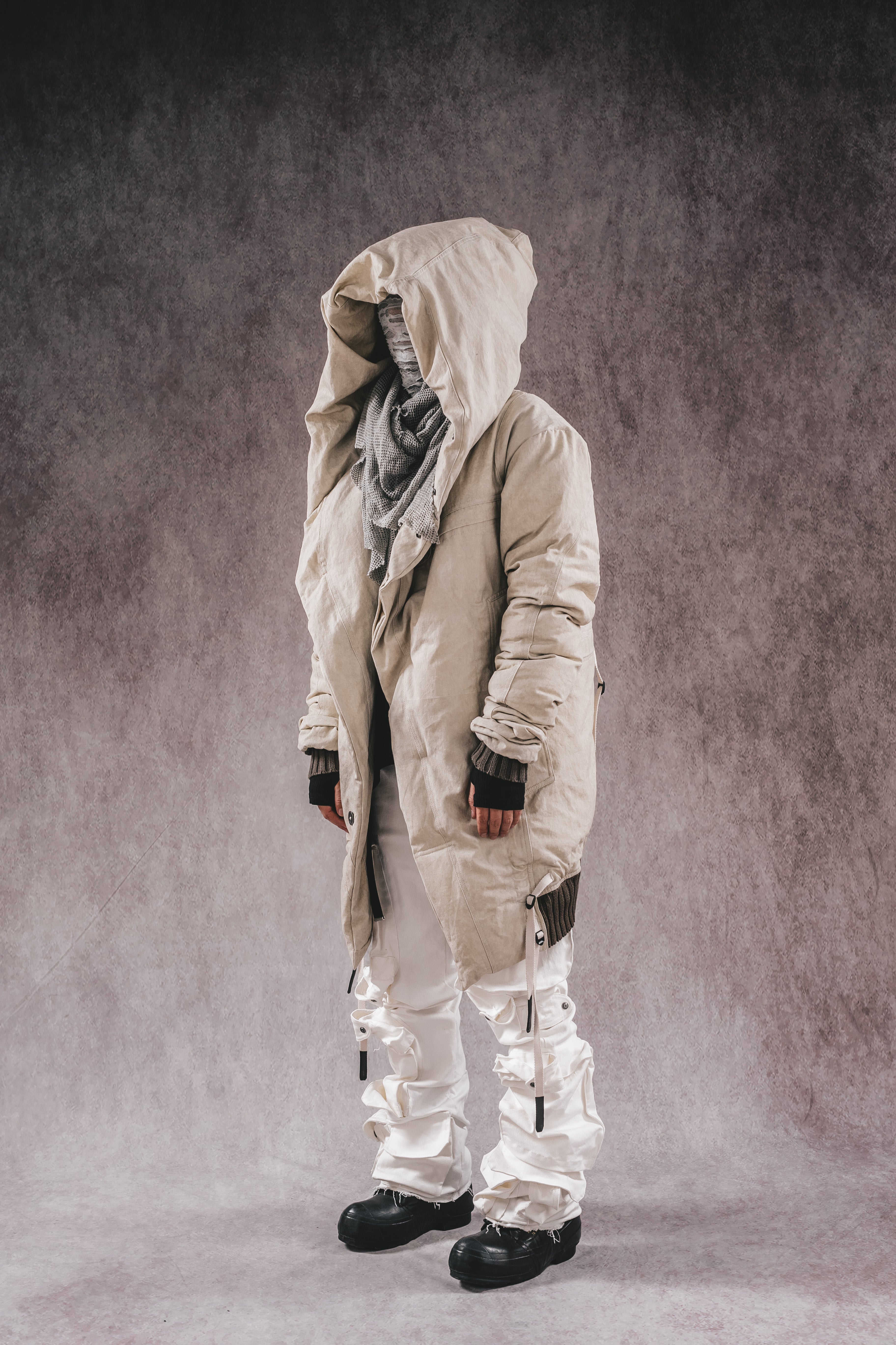 FELPA CON CAPPUCCIO IMBOTTITA DRKLEI ICEFIELD WIZARD