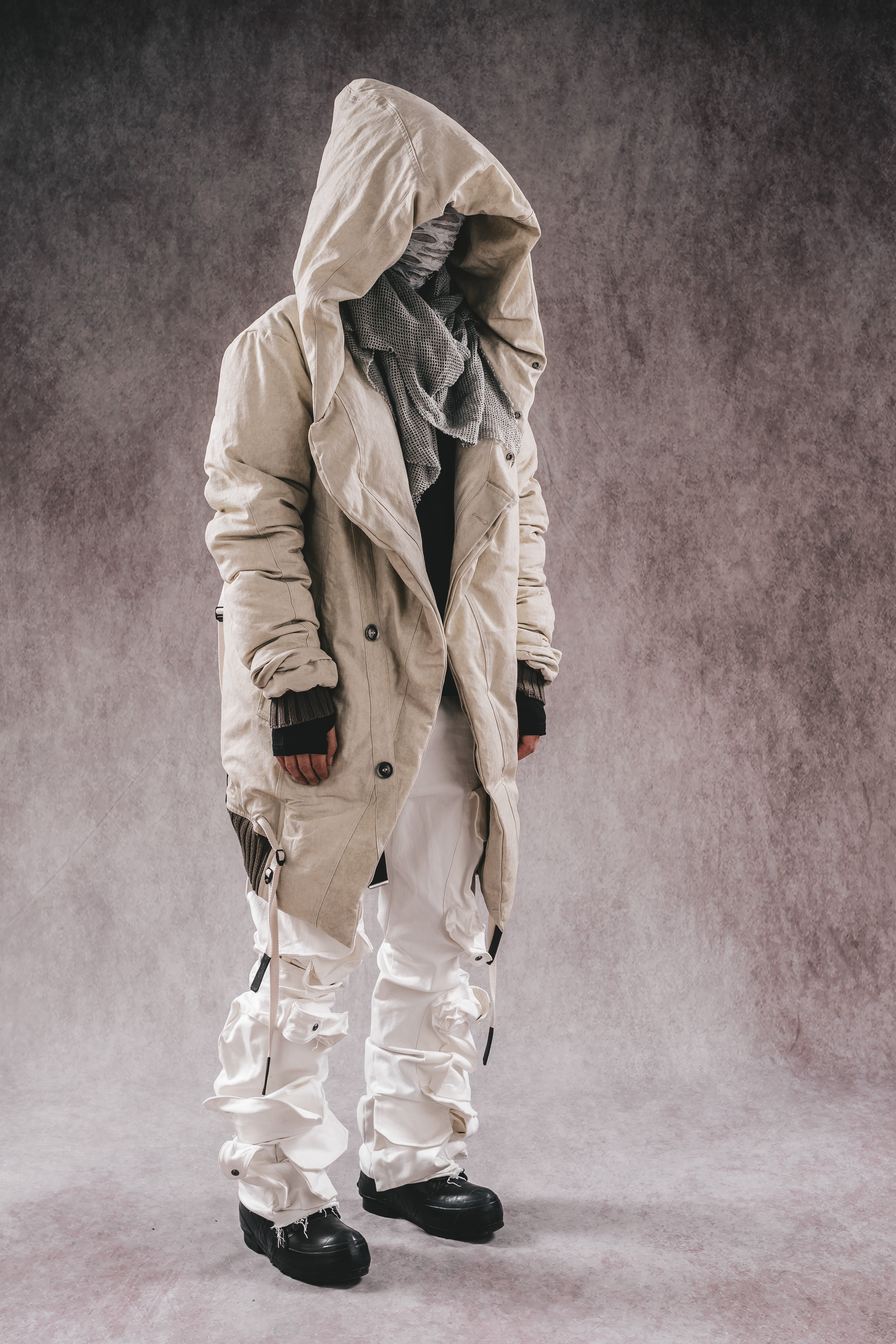 FELPA CON CAPPUCCIO IMBOTTITA DRKLEI ICEFIELD WIZARD