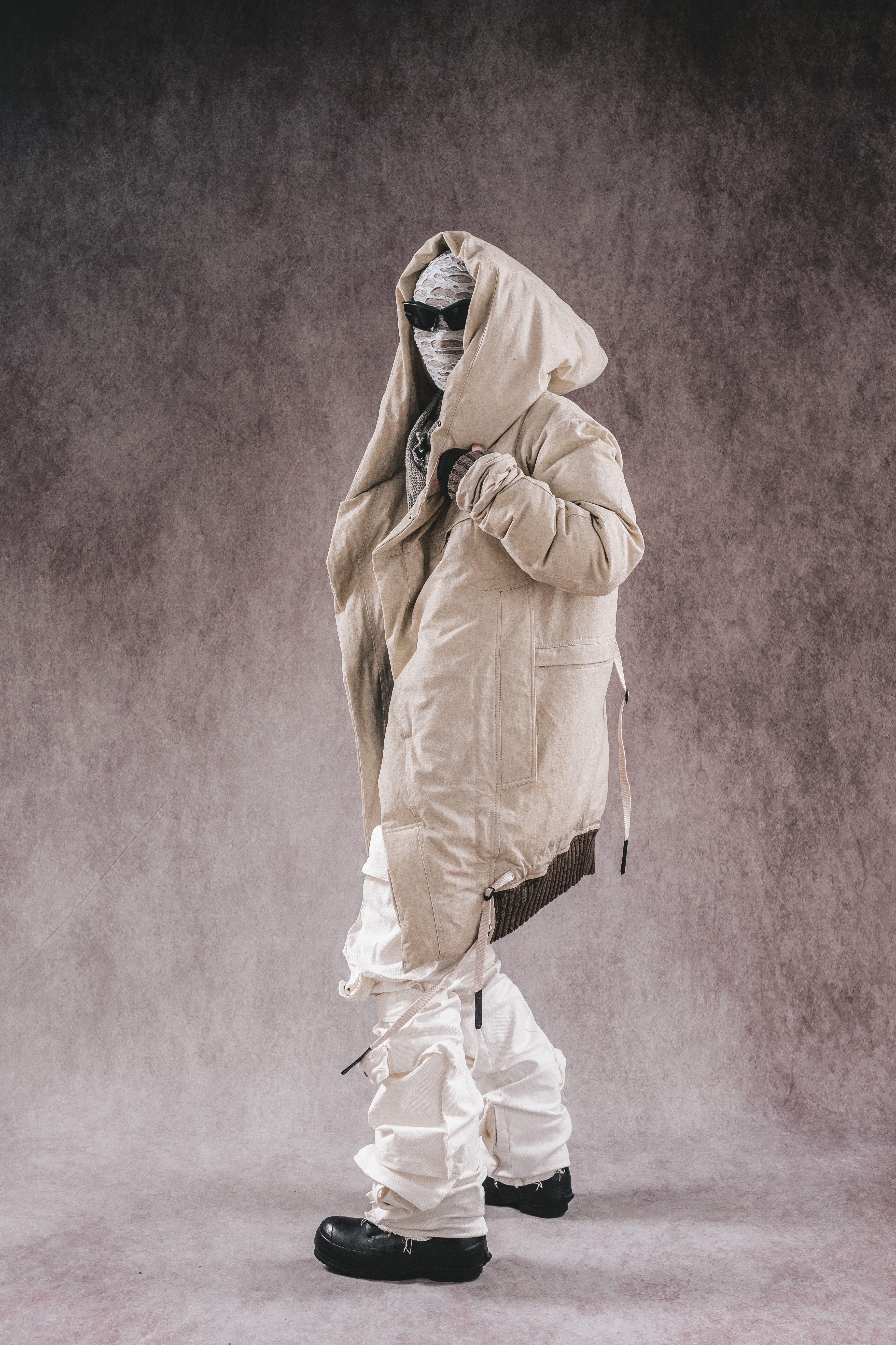 FELPA CON CAPPUCCIO IMBOTTITA DRKLEI ICEFIELD WIZARD