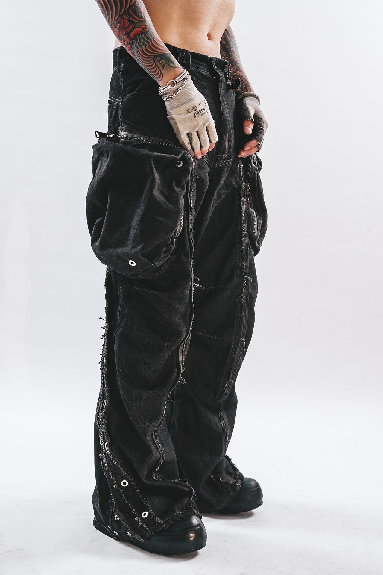 PANTALONI ORION CON BORDO CONSUMATO DRKLEI