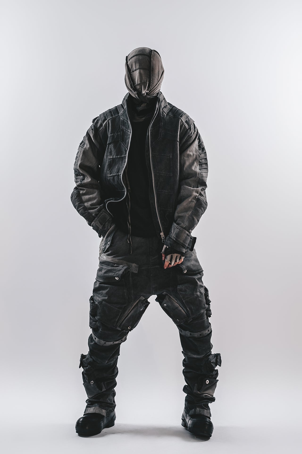 PANTALONI CARGO DRKLEI CON BORCHIE AD ARCO