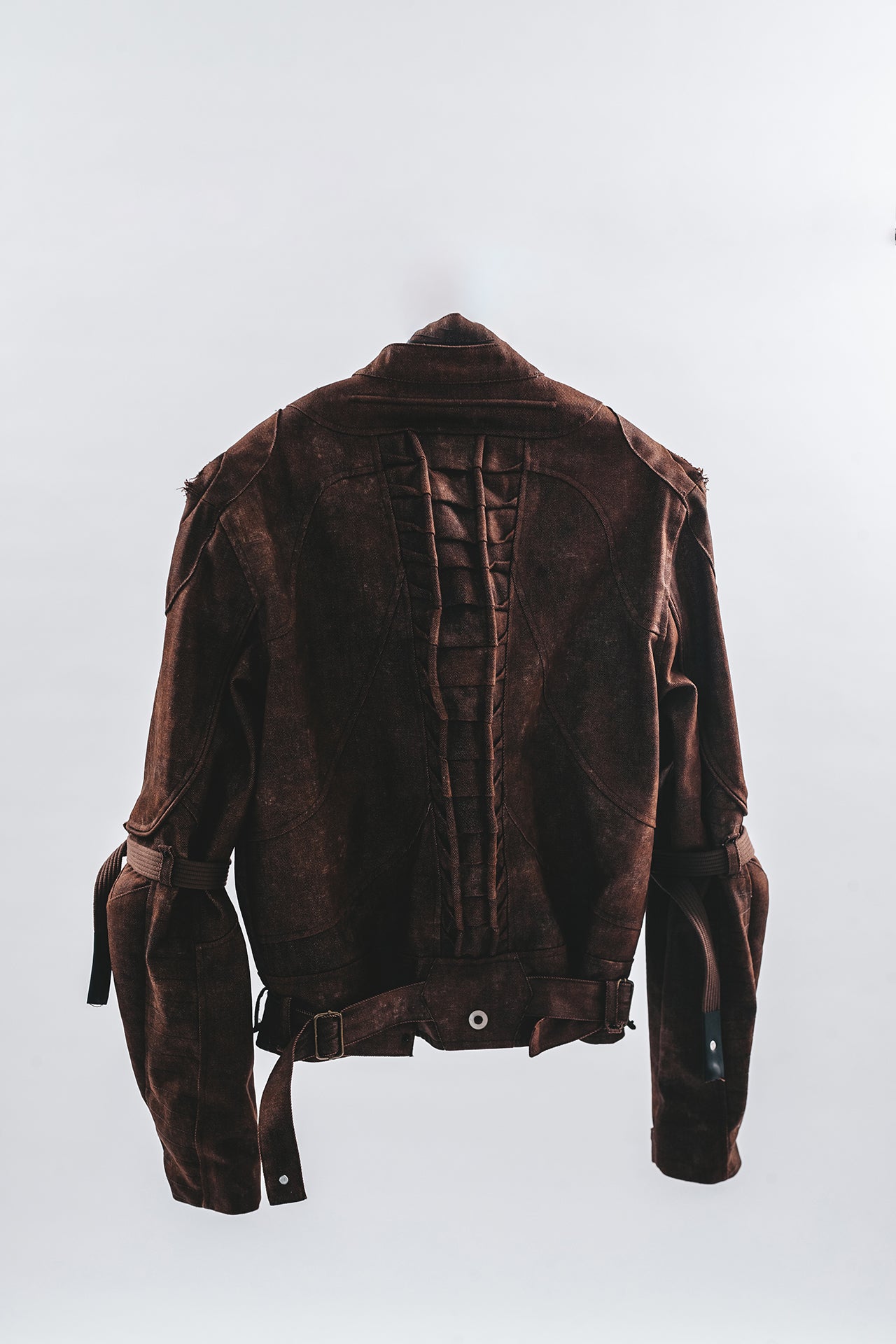 GIACCA METALLICA CON BORDO DORSALE DRKLEI