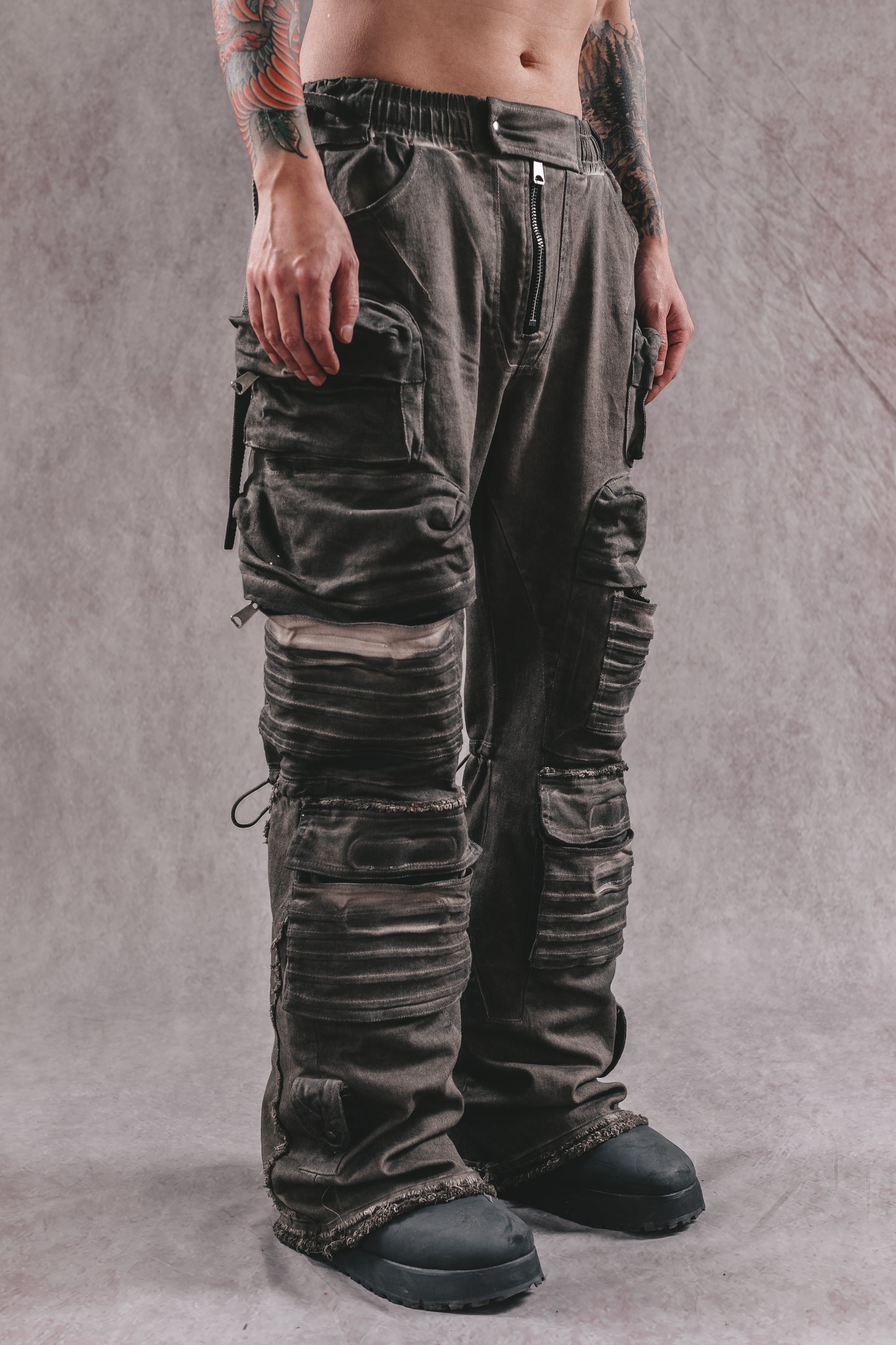 Pantaloni cargo stealth corazzati