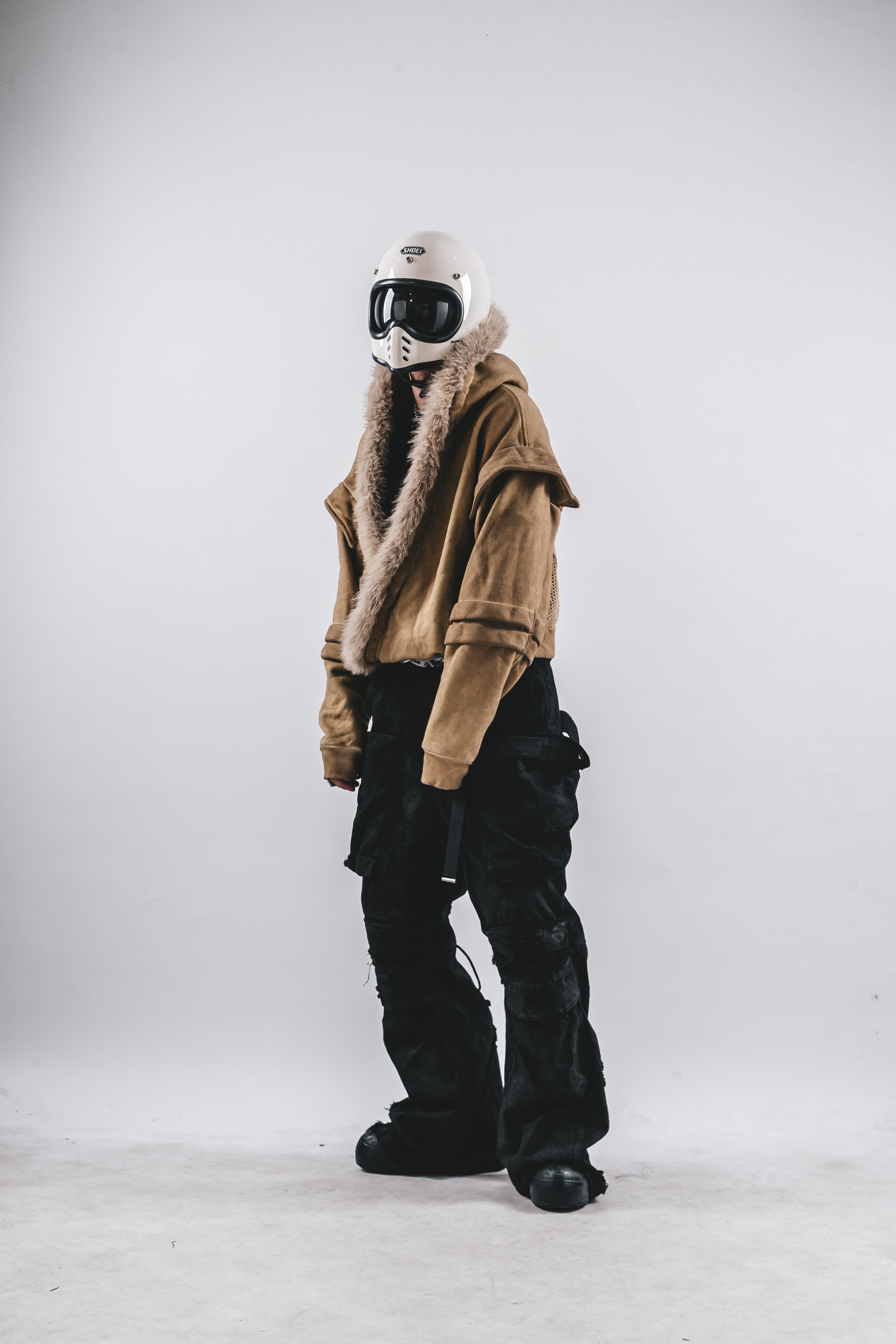 FELPA CON CAPPUCCIO IN PELLICCIA LAVATA DRKLEI