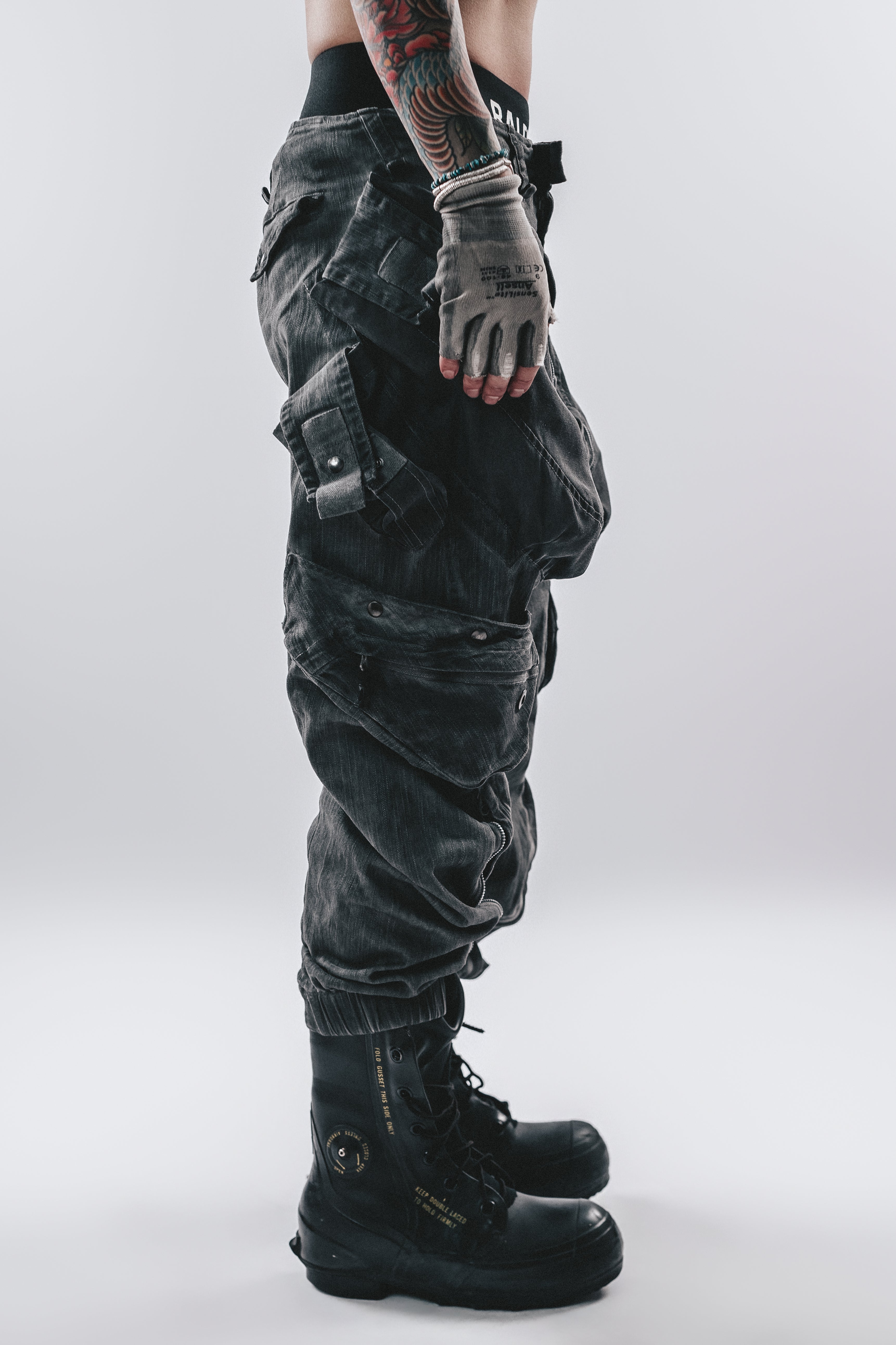 DARKCORE STRAP CARGO PANTS
