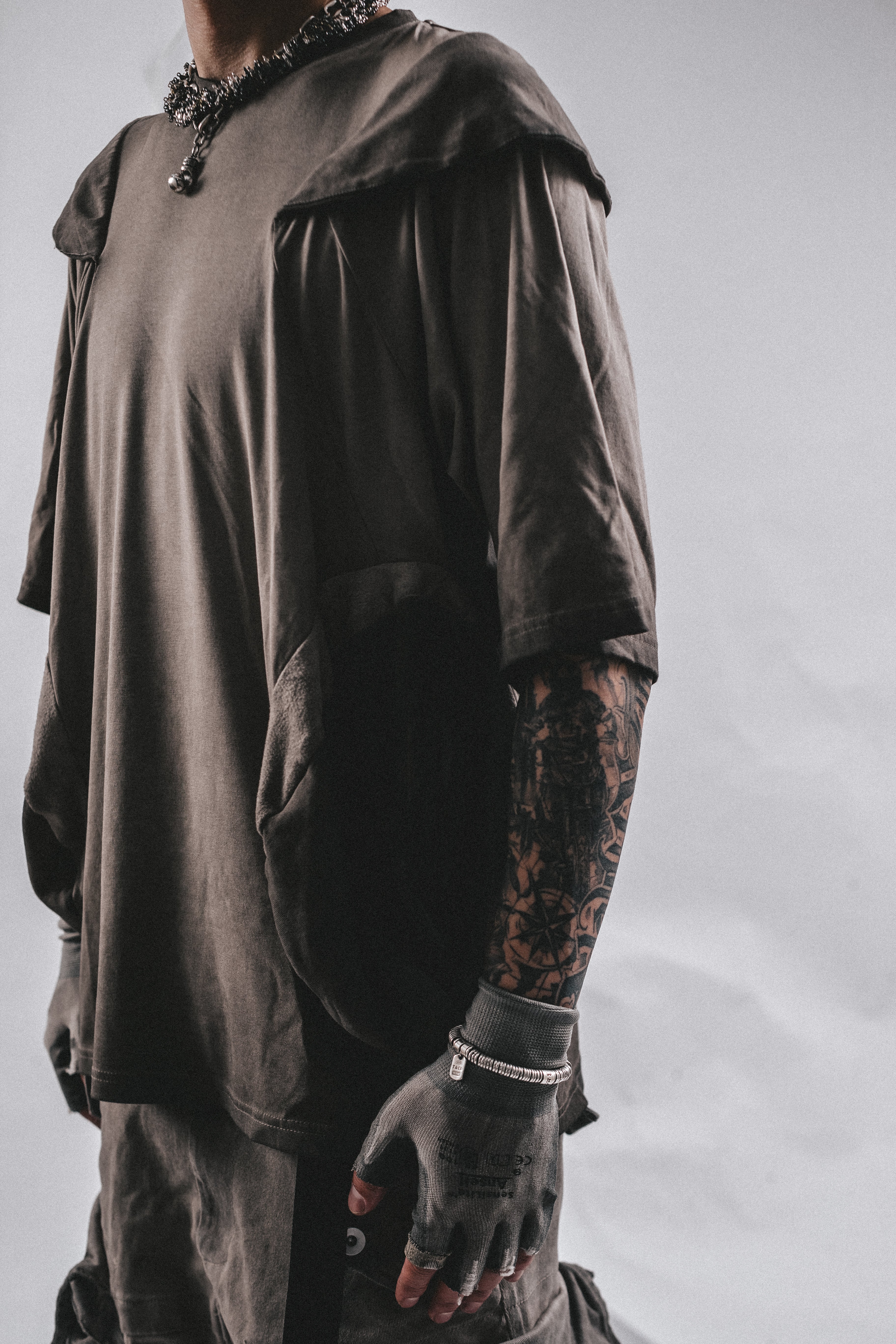 T-SHIRT DECOSTRUITA DRKLEI NETSCAR