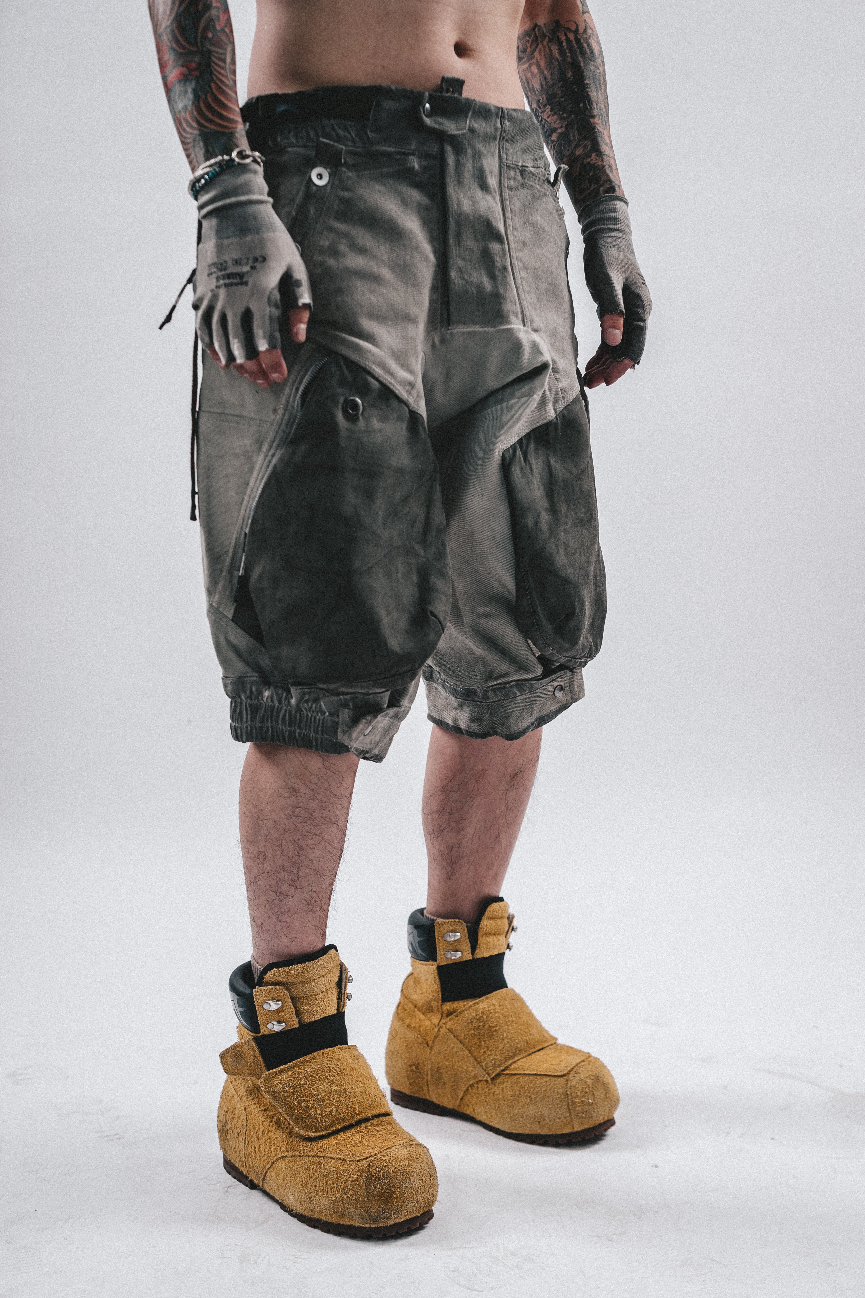 PANTALONCINI TECNICI CON RAPPRESENTAZIONE DRKLEI