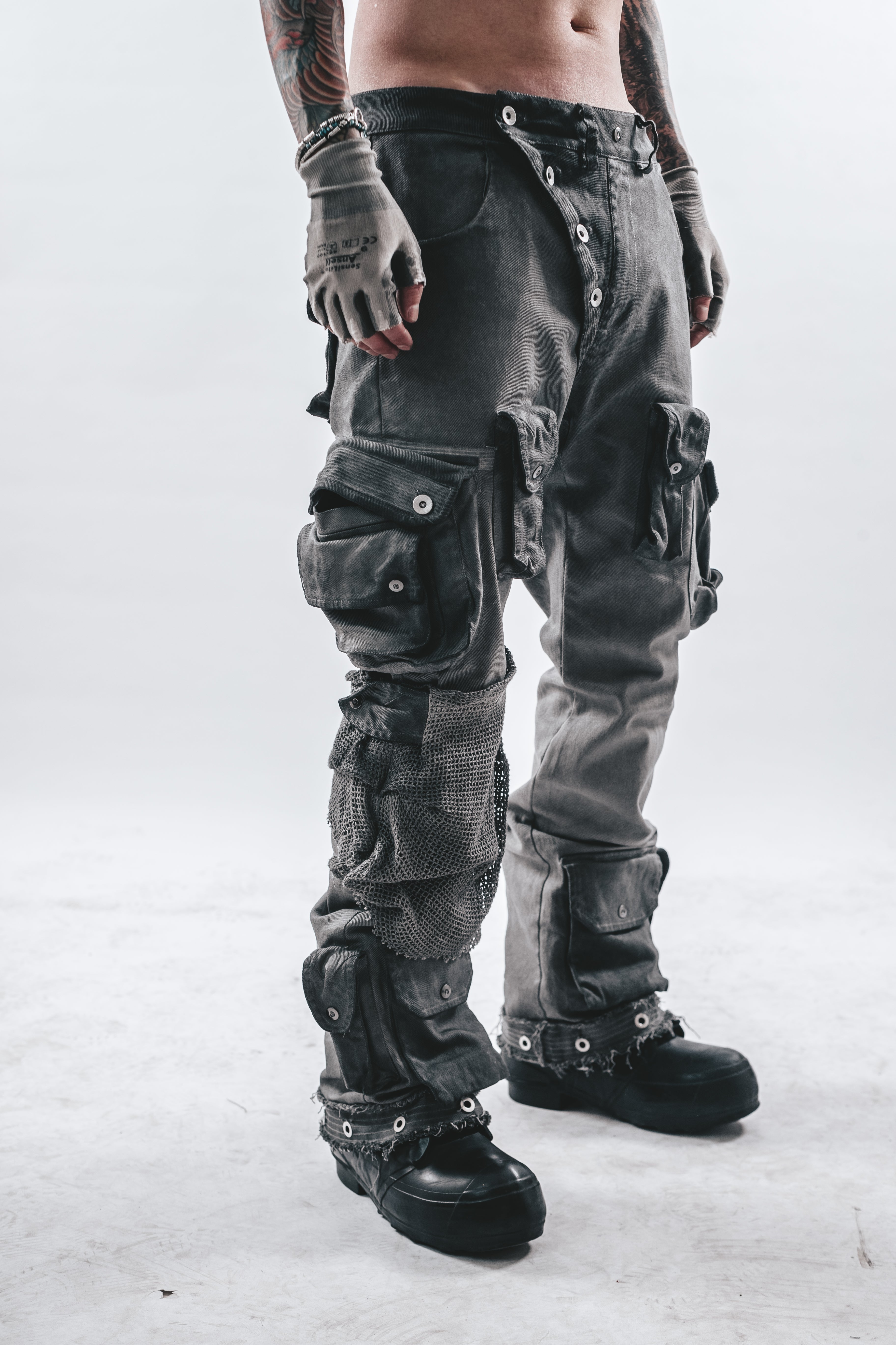 DRKLEI WEB PANEL FLARE CARGO