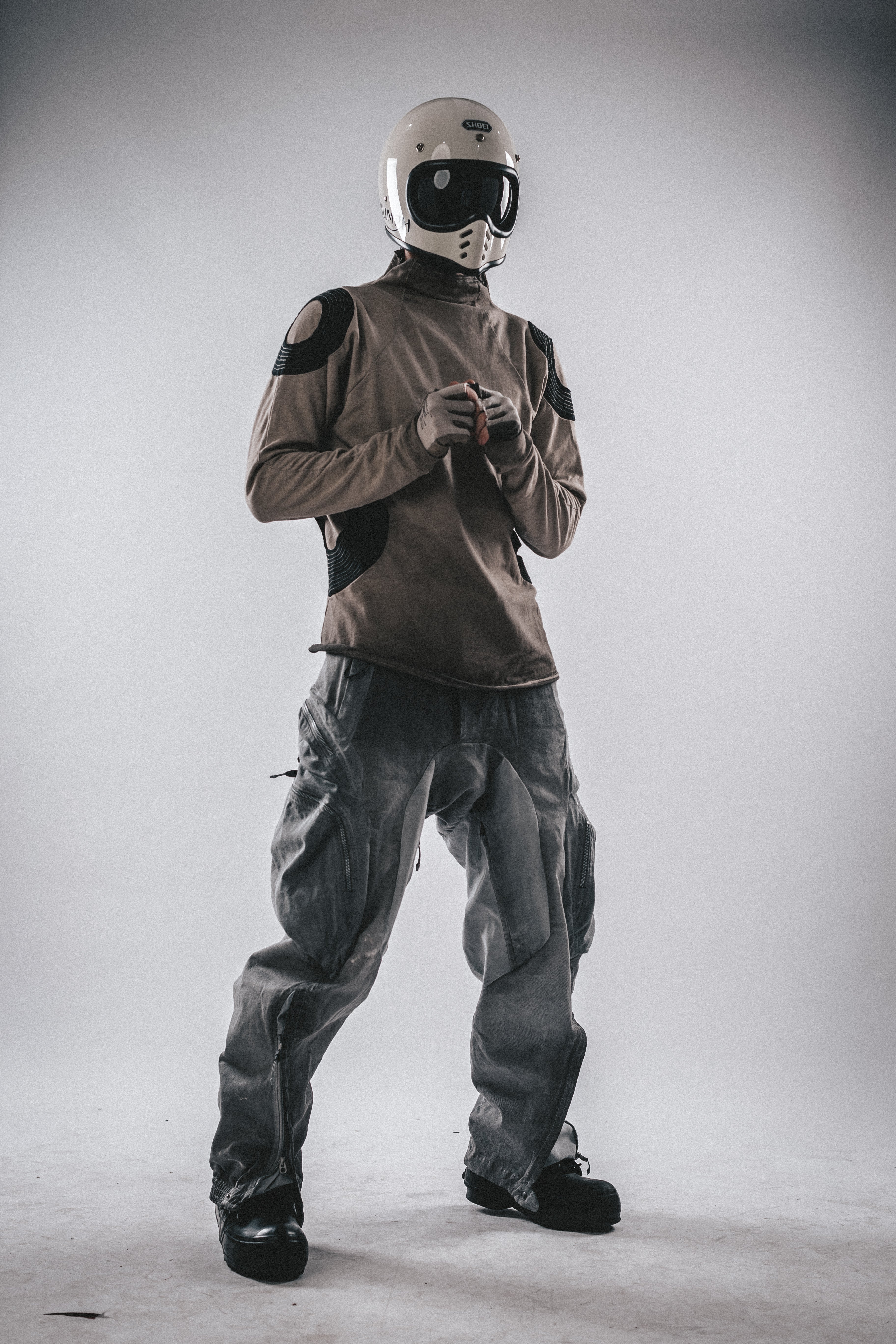 Maglietta a maniche lunghe slim fit con taglio geometrico