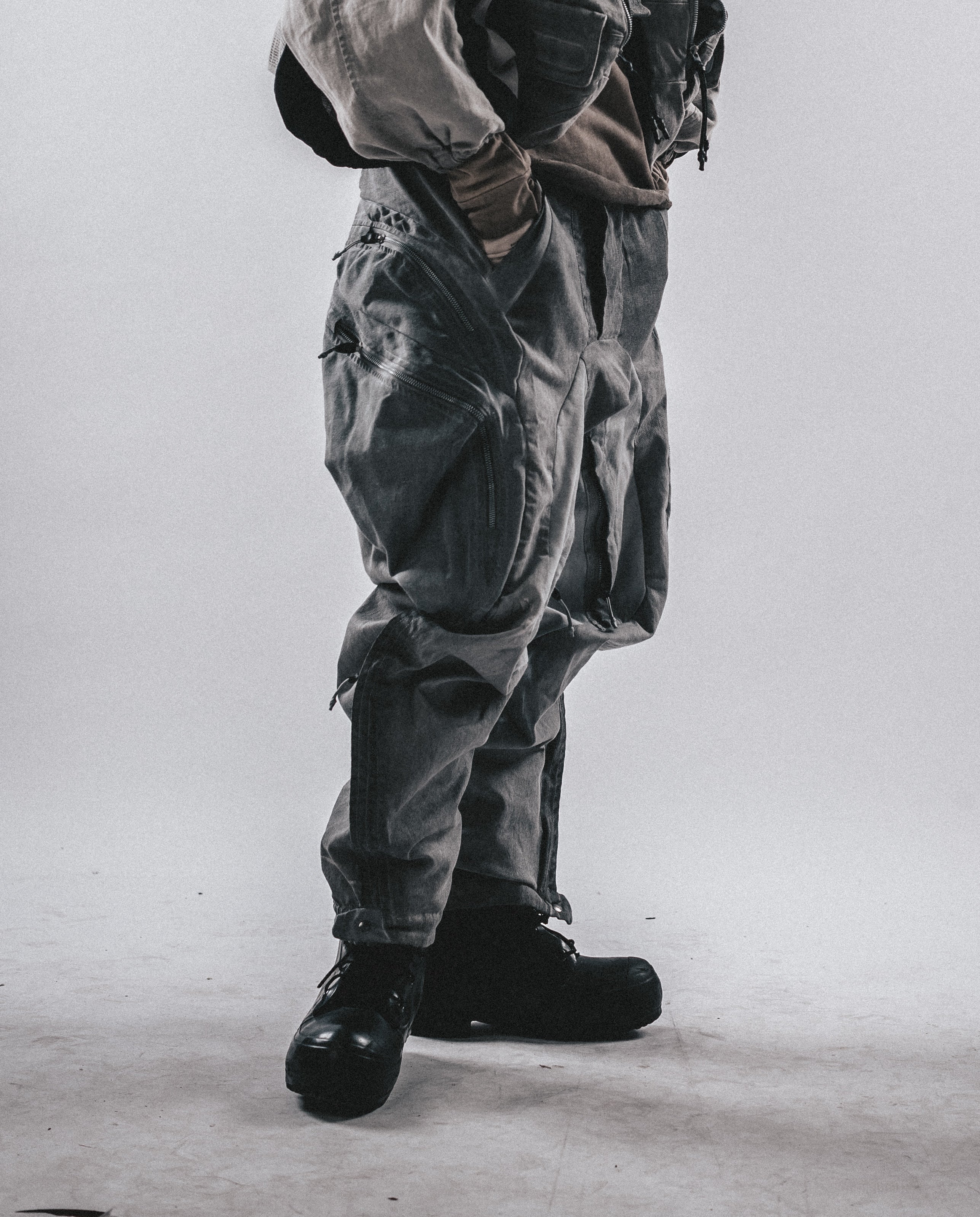 Pantaloni cargo multitasche da paracadutista