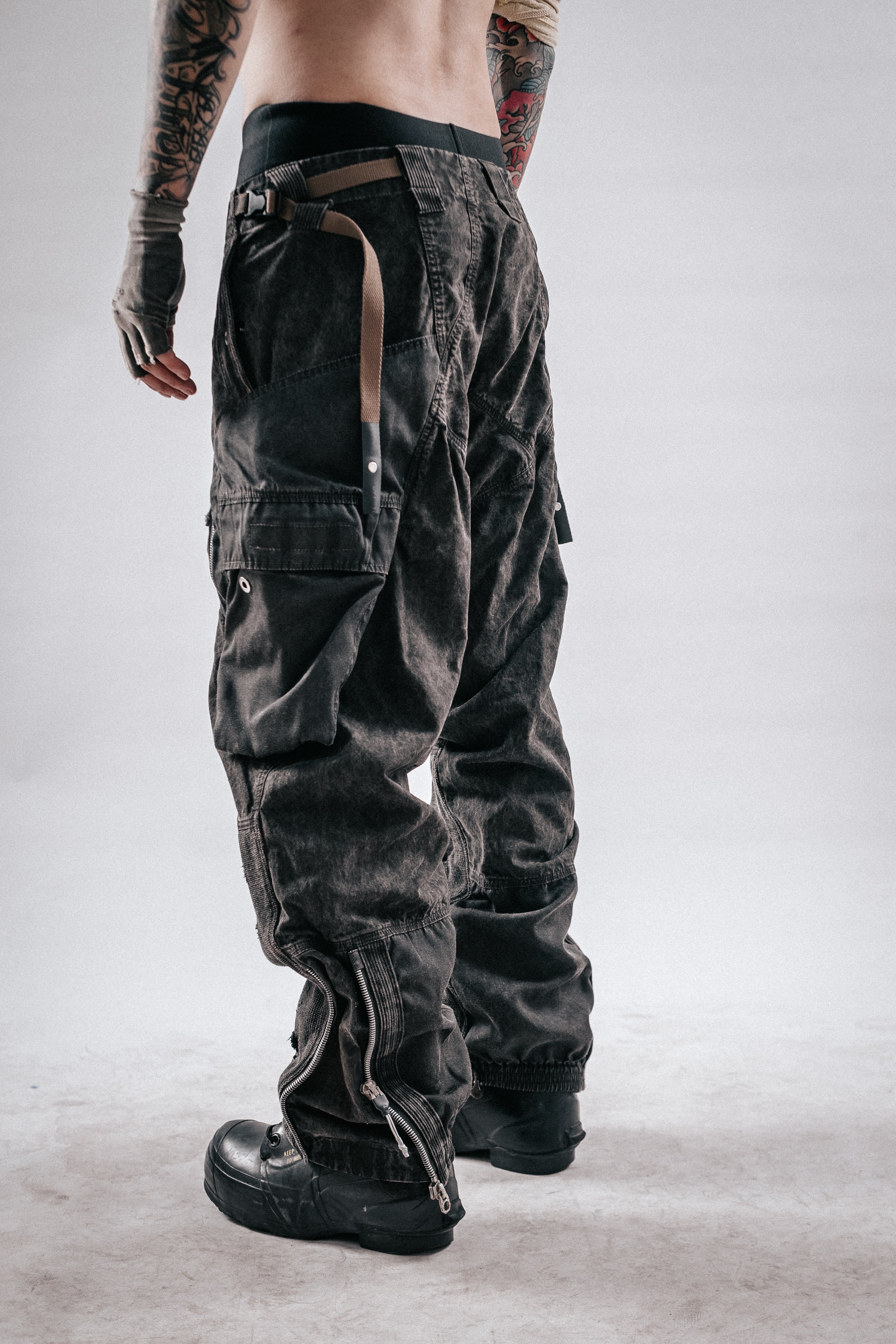 DRKLEI WASTELAND MESH CARGO PANTS