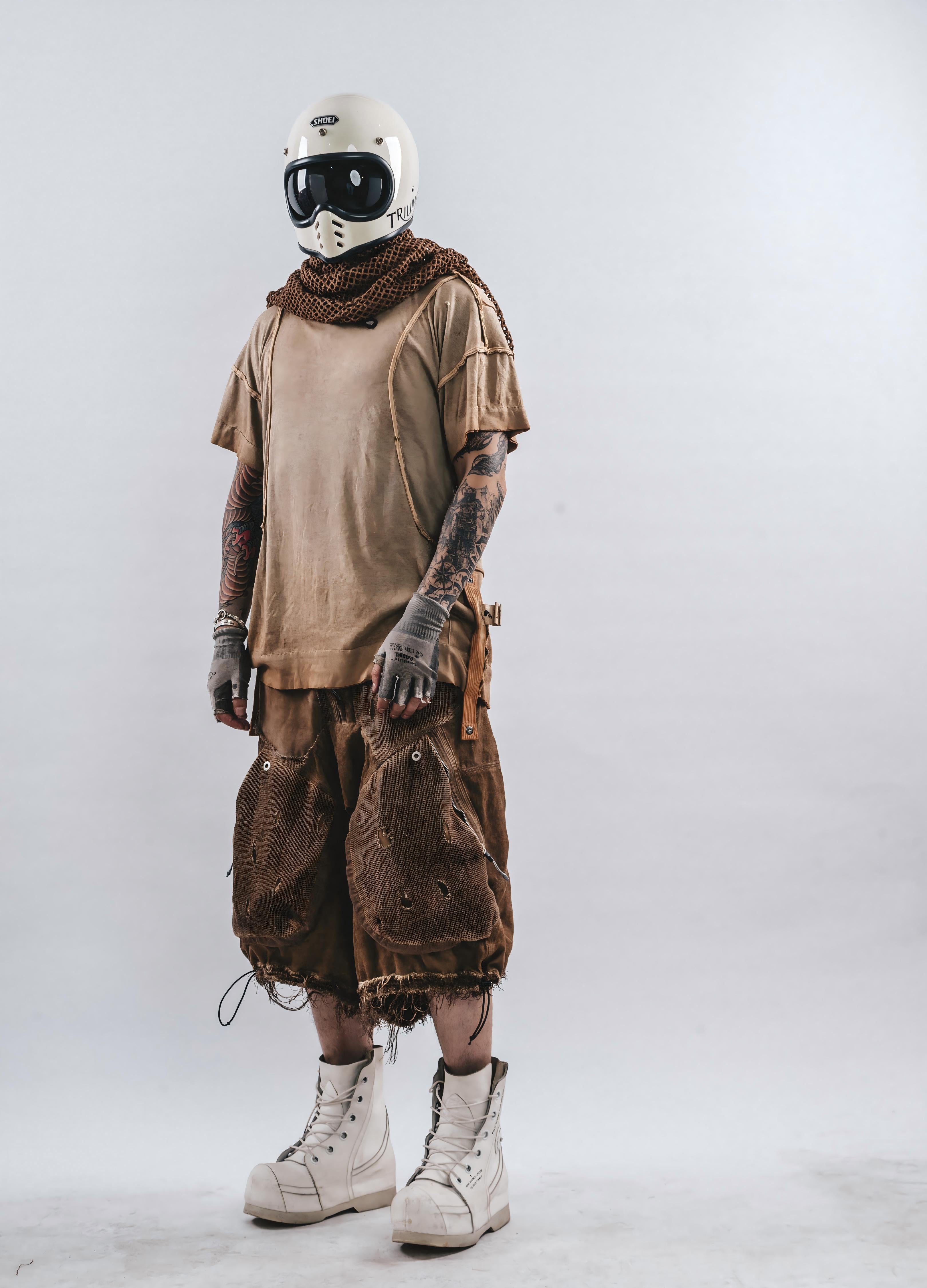 DRKLEI REVERSIBLE RAW EDGE TEE