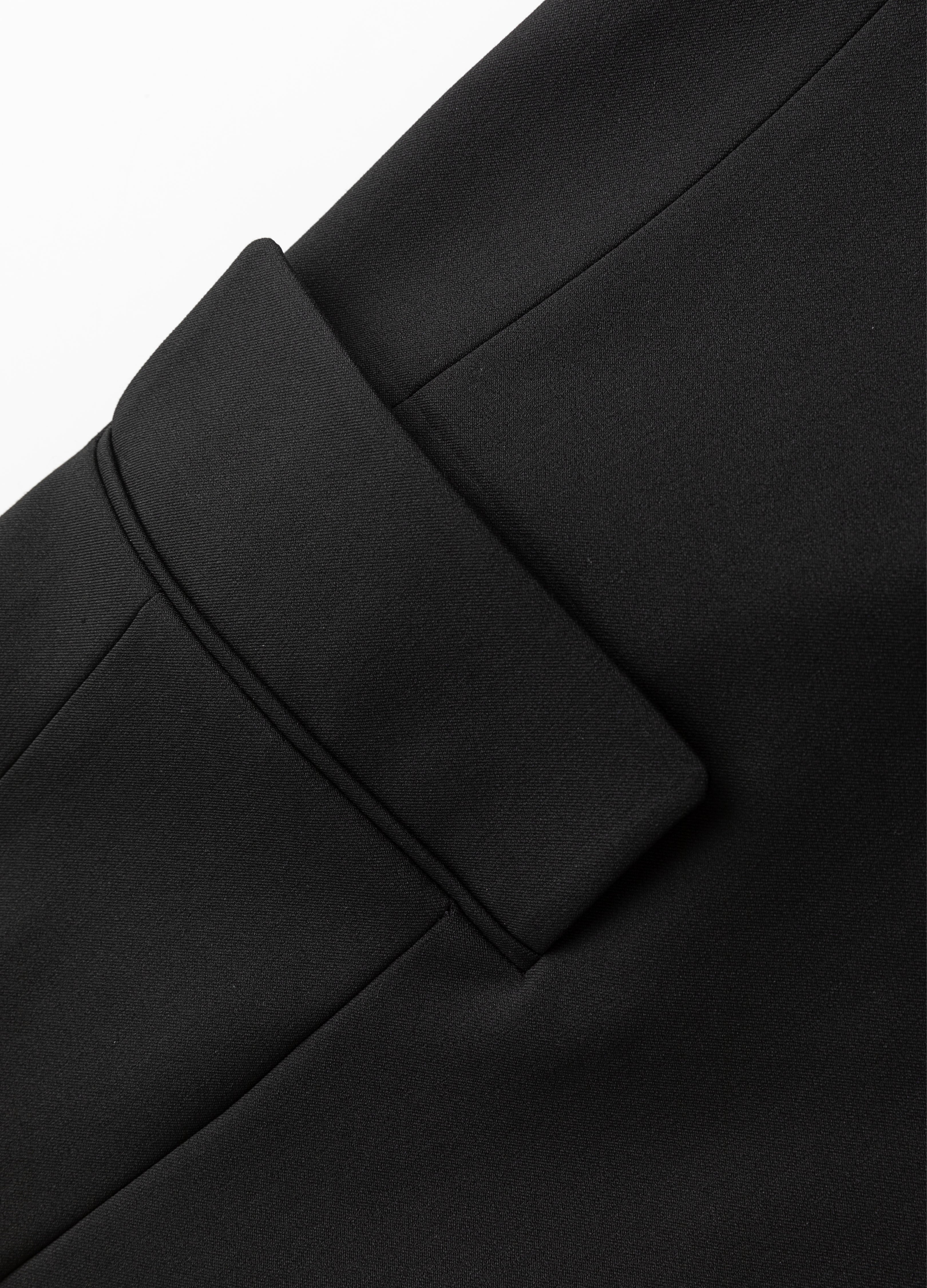 Giacca da abito slim fit con spalle strutturate 23FW