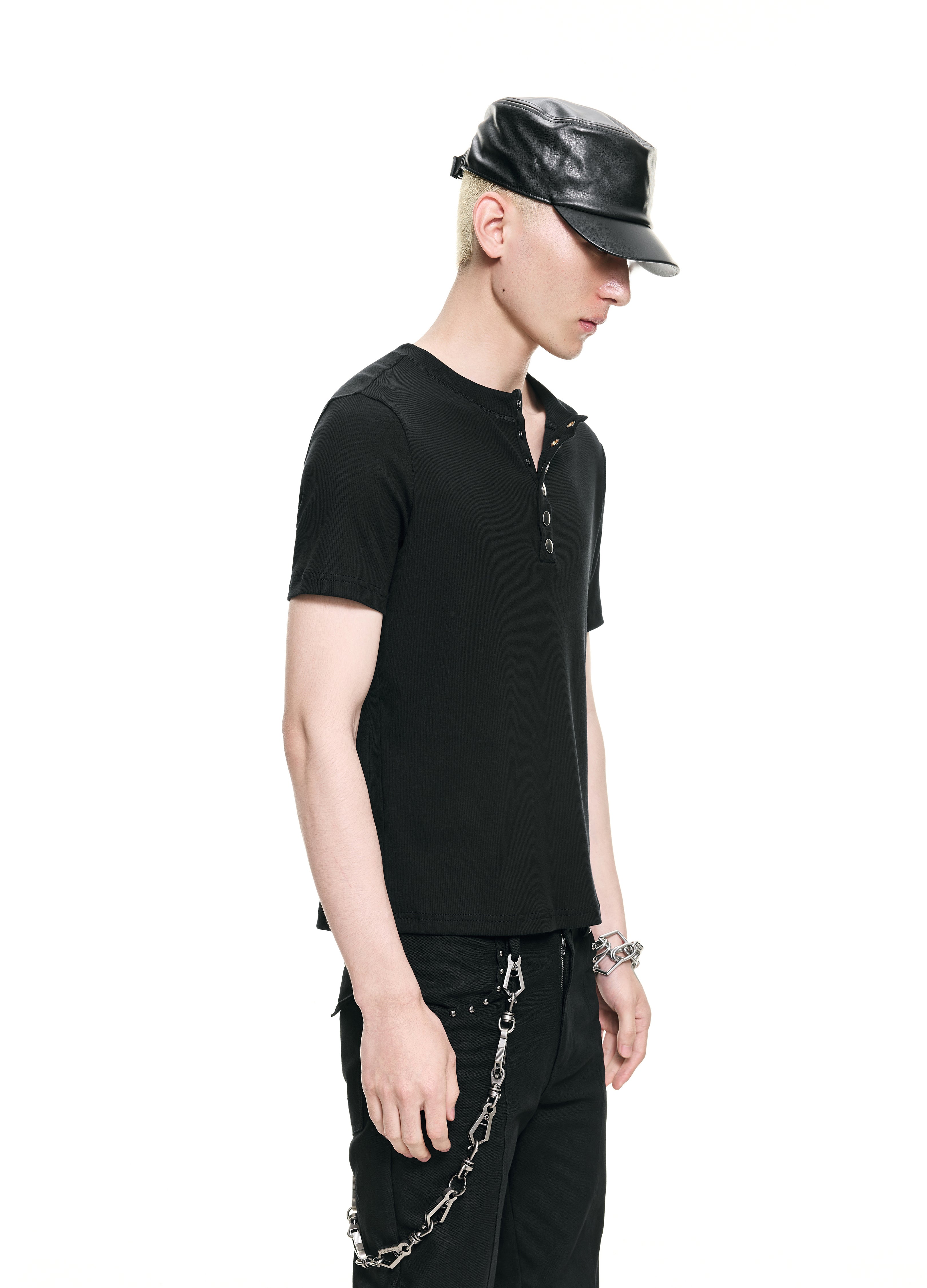 26SS HENLEY METAL FIT TEE