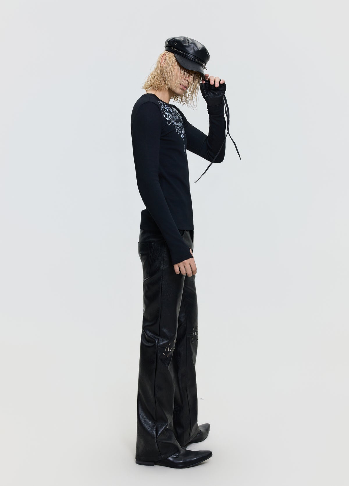 26FW RUNE CROSS TEE