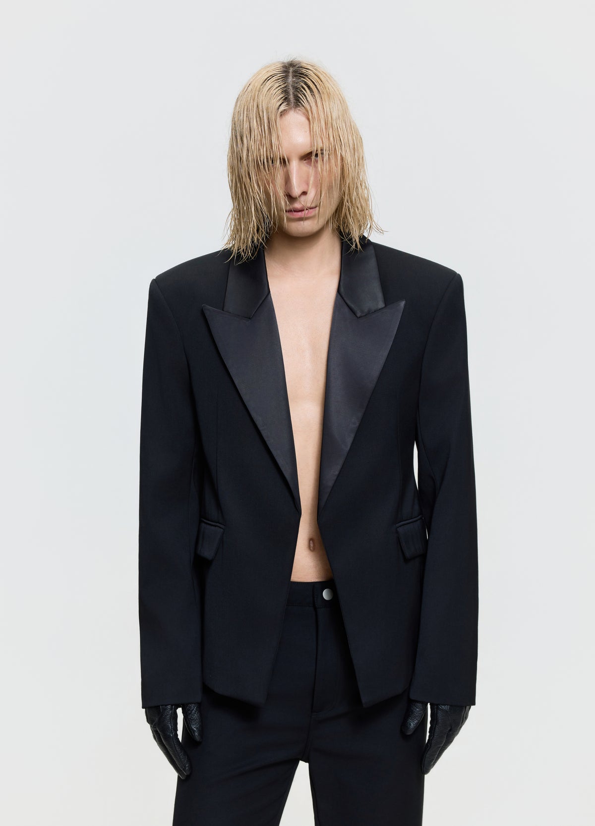 FRKM SCD 26FW black contrast peak-lapel blazer — product view 6