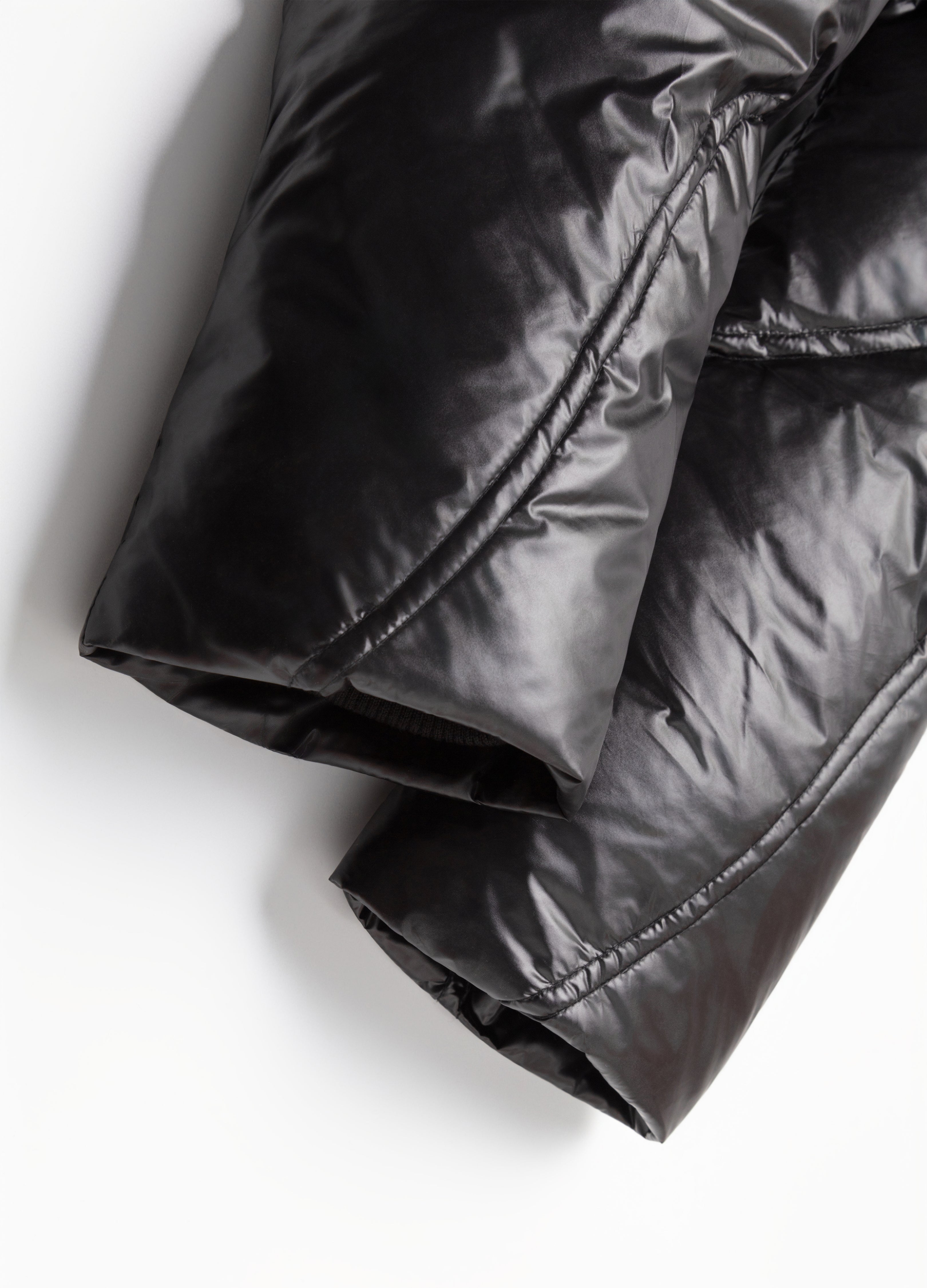 25FW ARC CUT DOWN PUFFER